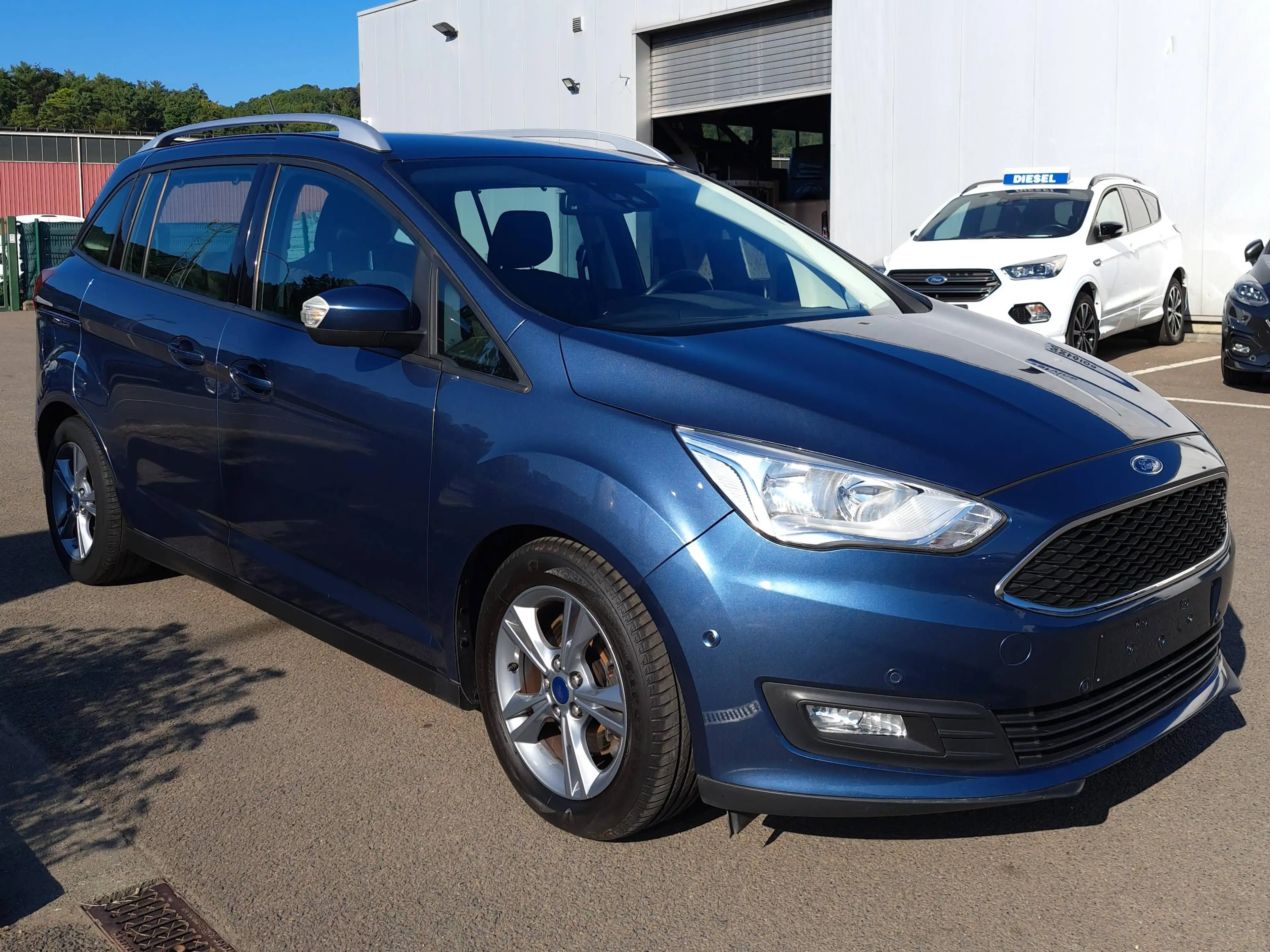 Ford Grand C-Max Grand C-Max 1.5 TDCi Titanium PowerShift (EU6.2) — photo 3