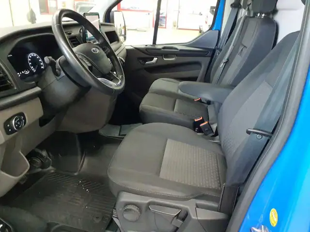 Ford Transit view 7