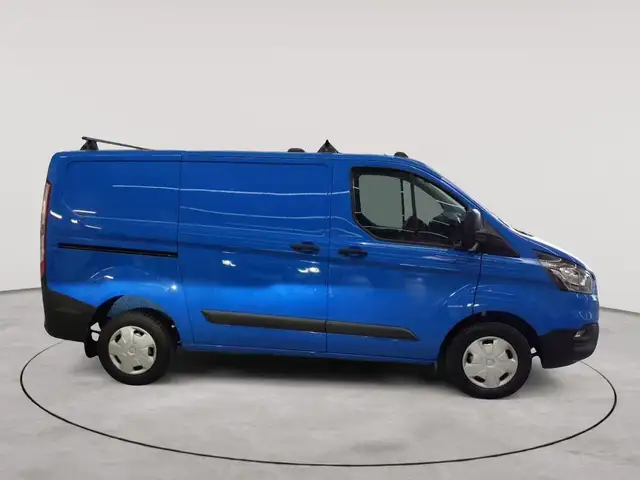 Ford Transit view 3