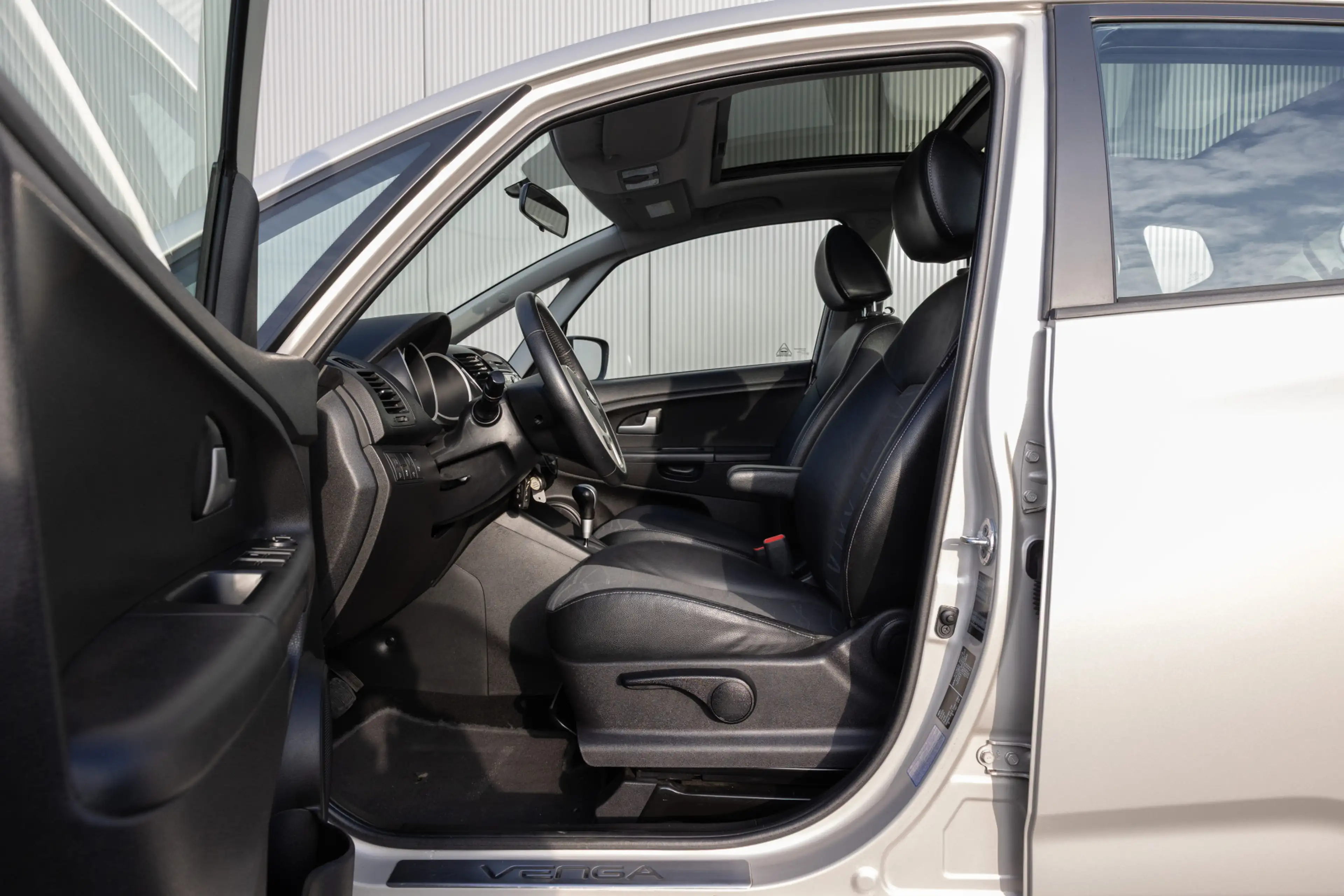 Kia Venga 1.6 | TREKHAAK | PANORAMADAK | NL AUTO | NAP — photo 7