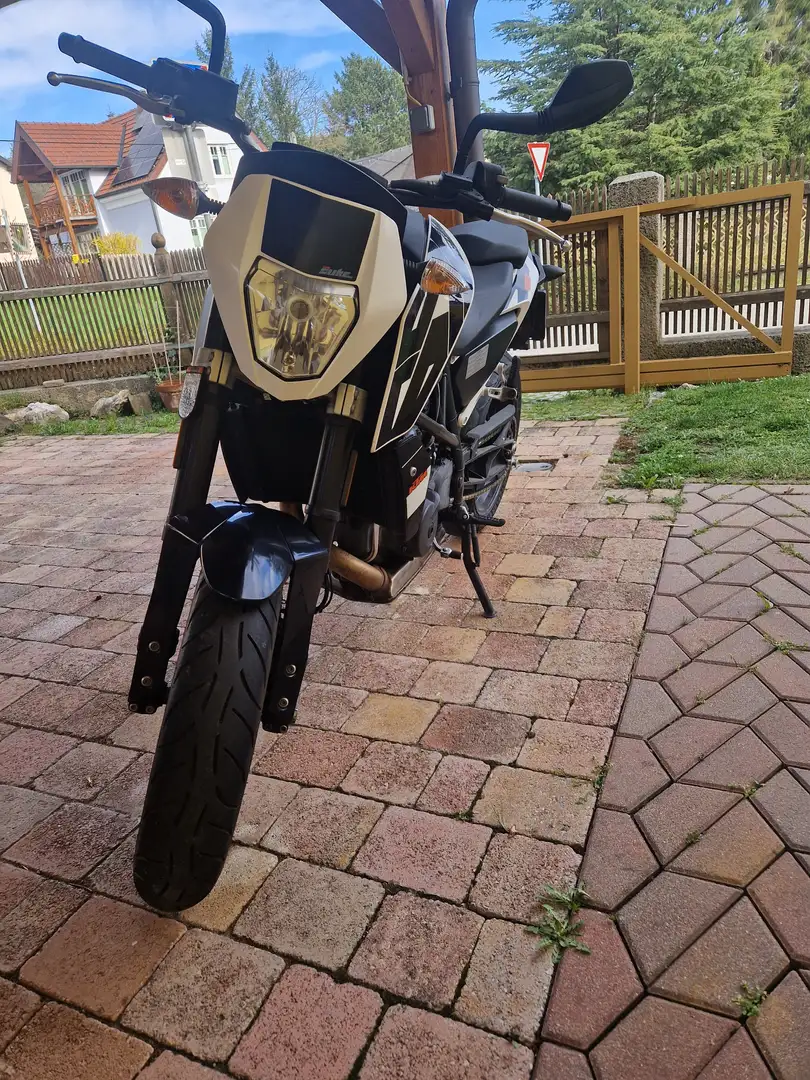 KTM 690 Duke Alb - 1