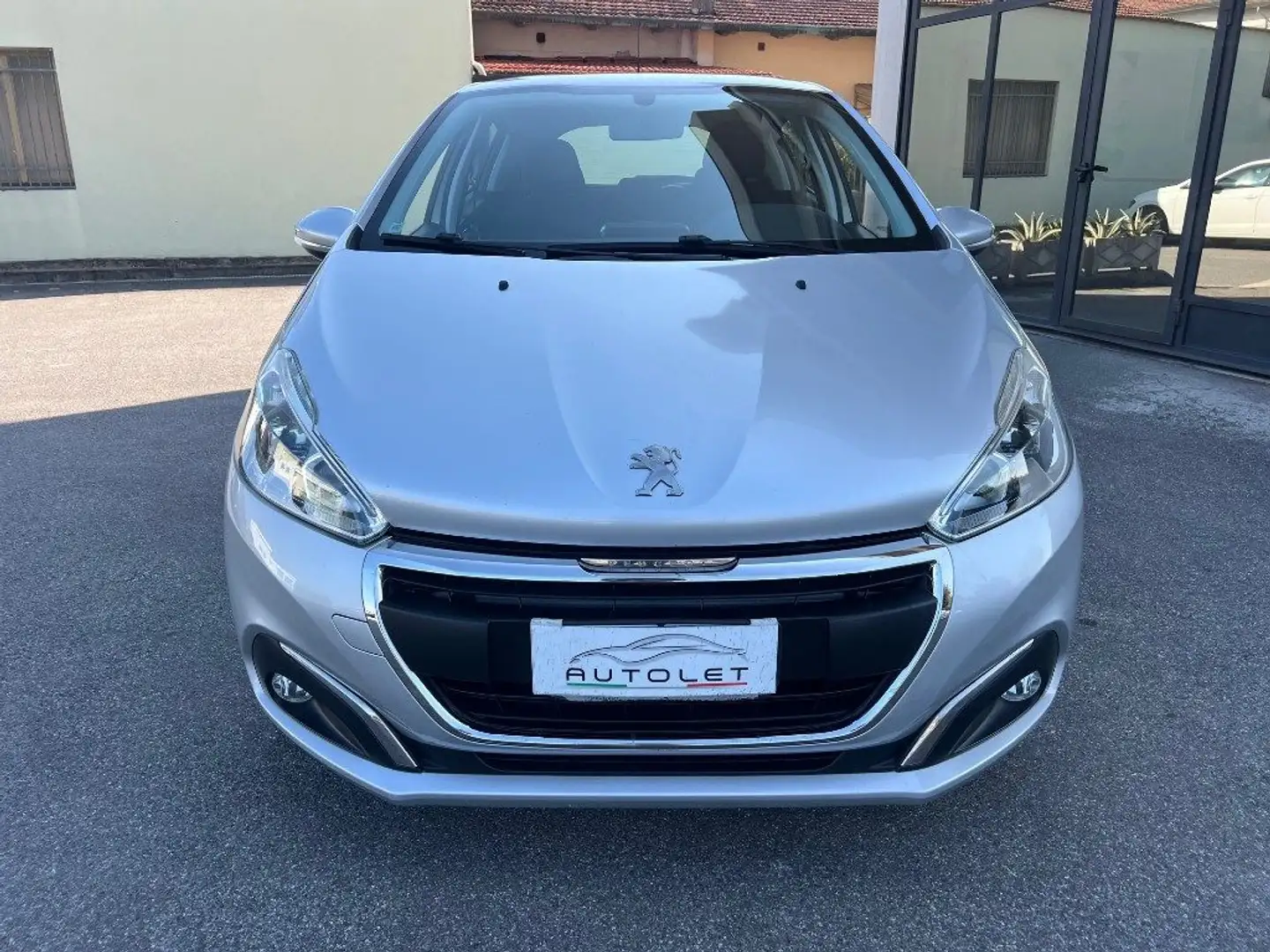 Peugeot 208 1° serie BlueHDi 75 5 porte Allure Argento - 2