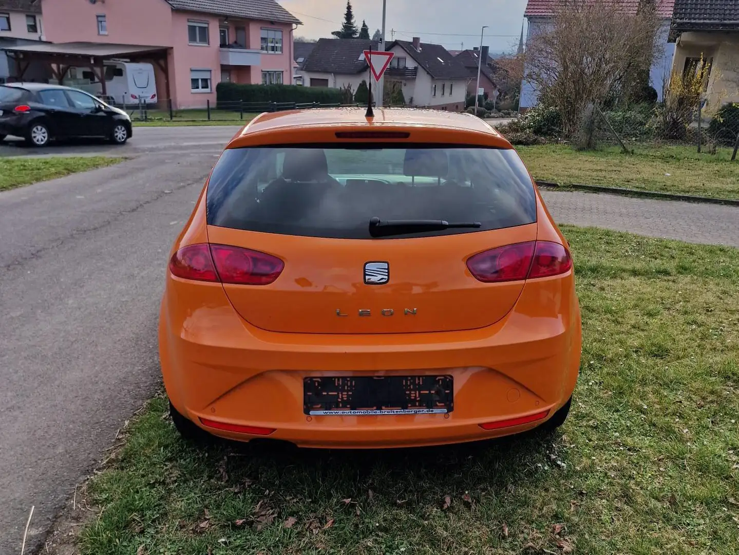 SEAT Leon 1.8 TSI Style Orange - 2