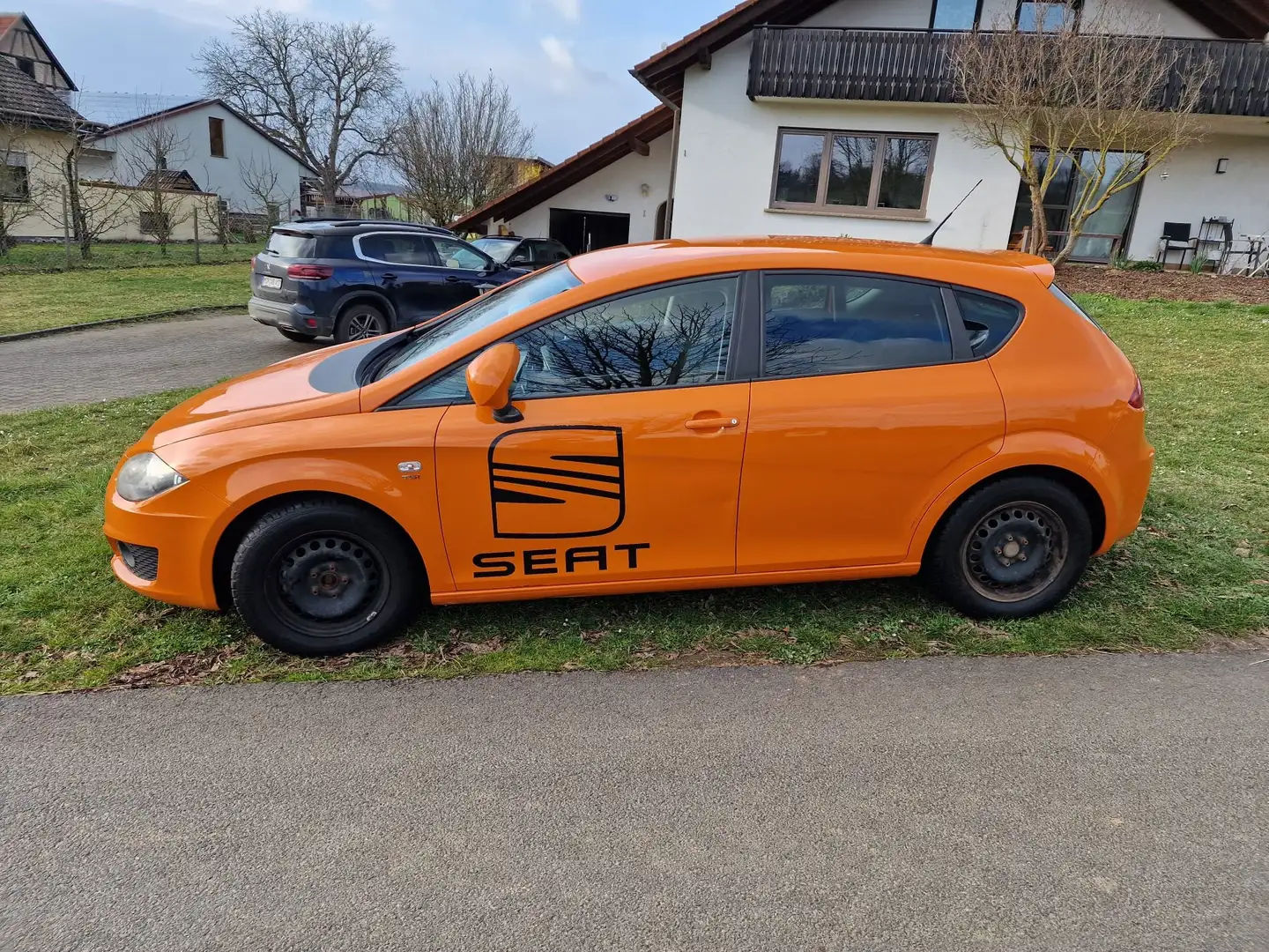 SEAT Leon 1.8 TSI Style Pomarańczowy - 1