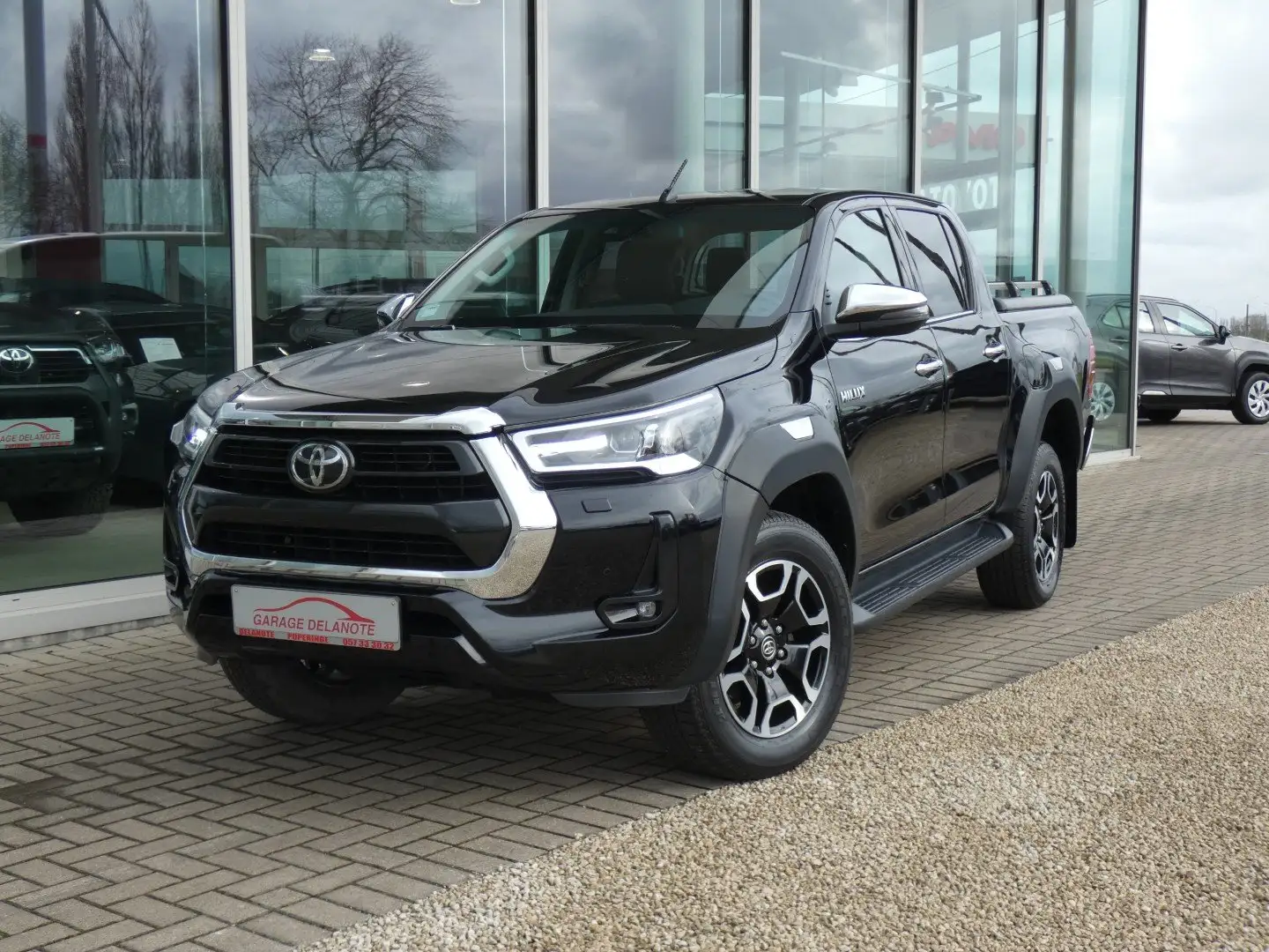 Toyota Hilux 2.8 Autom LOUNGE *37810+BTW* LEDER ZETELVERWARMING Noir - 2