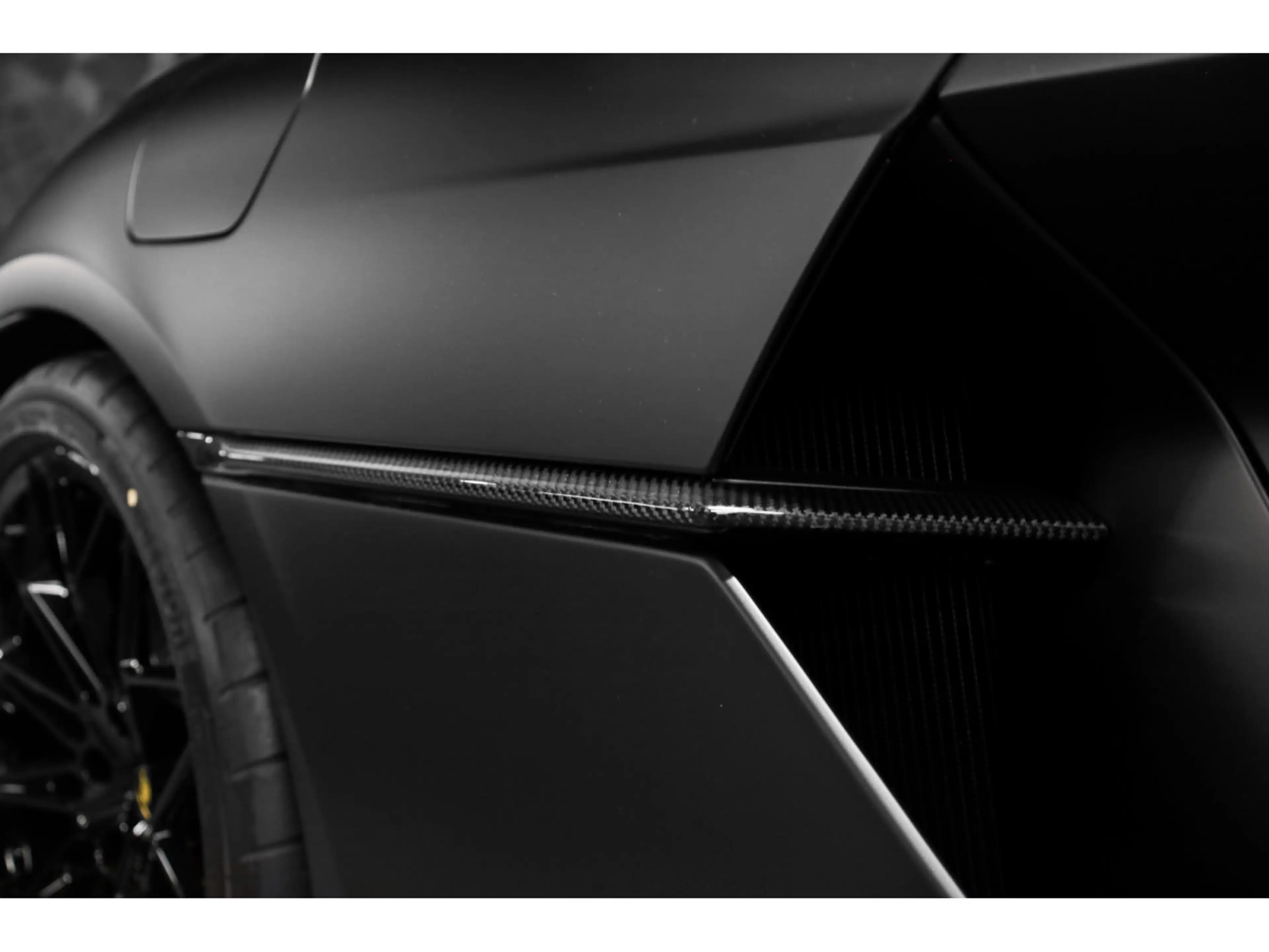 Lamborghini Temerario V8 - NERO NEMESIS — photo 15