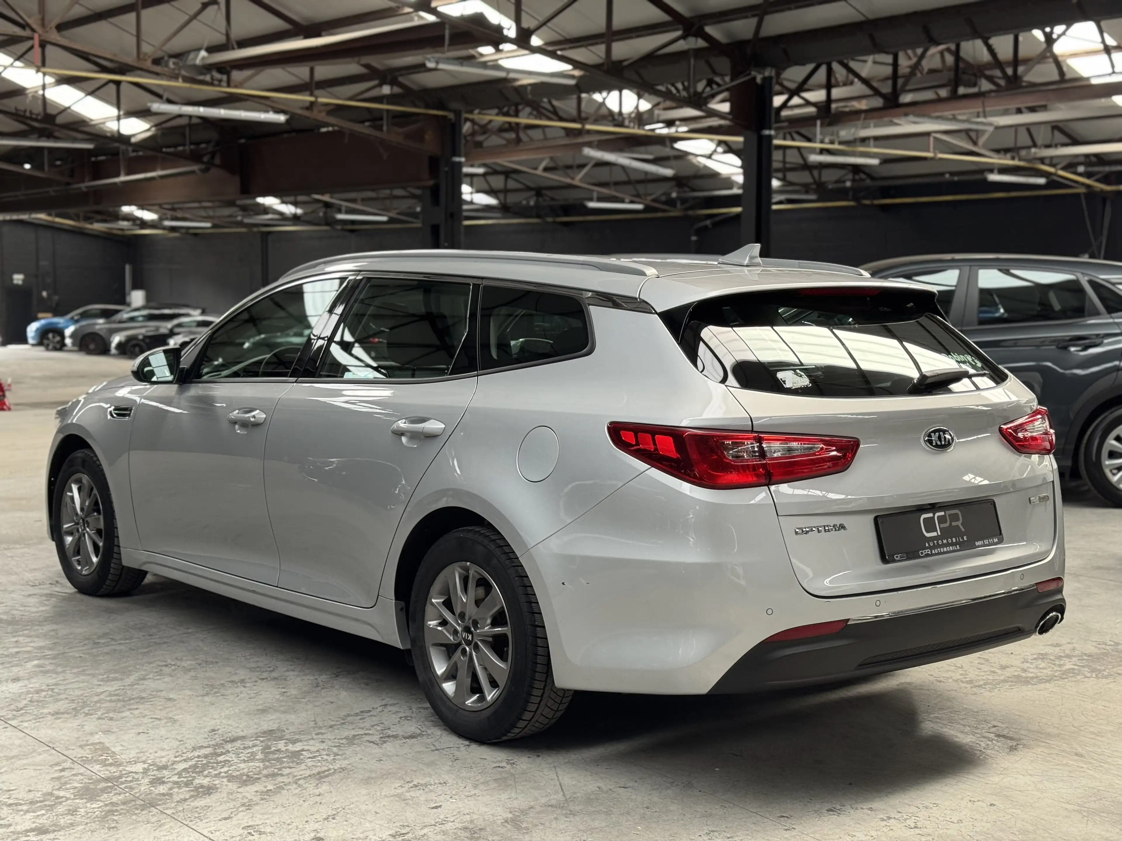 Kia Optima 1.7 D * 1ER P * GPS * CAMERA * CRUISE * GARANTIE — photo 6