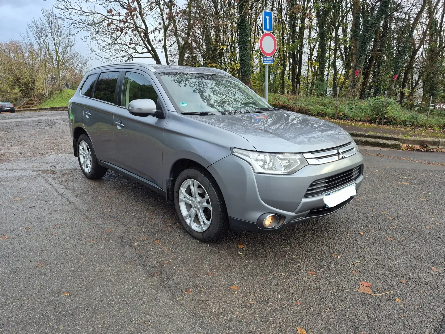 Mitsubishi Outlander Outlander 2.2 DI-D  Instyle Gris - 1