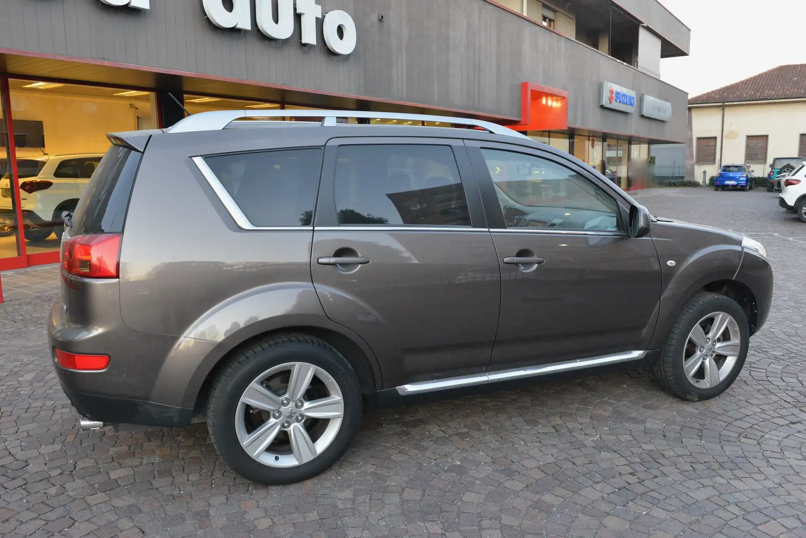 Peugeot 4007 4007 2.2 hdi 16v Feline E5 Braun - 2