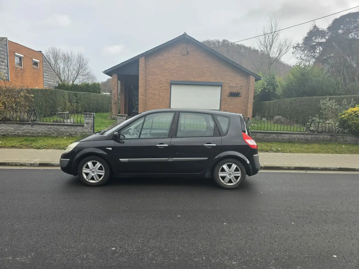 Renault Scenic Scenic 1.9 dCi Exception Noir - 1