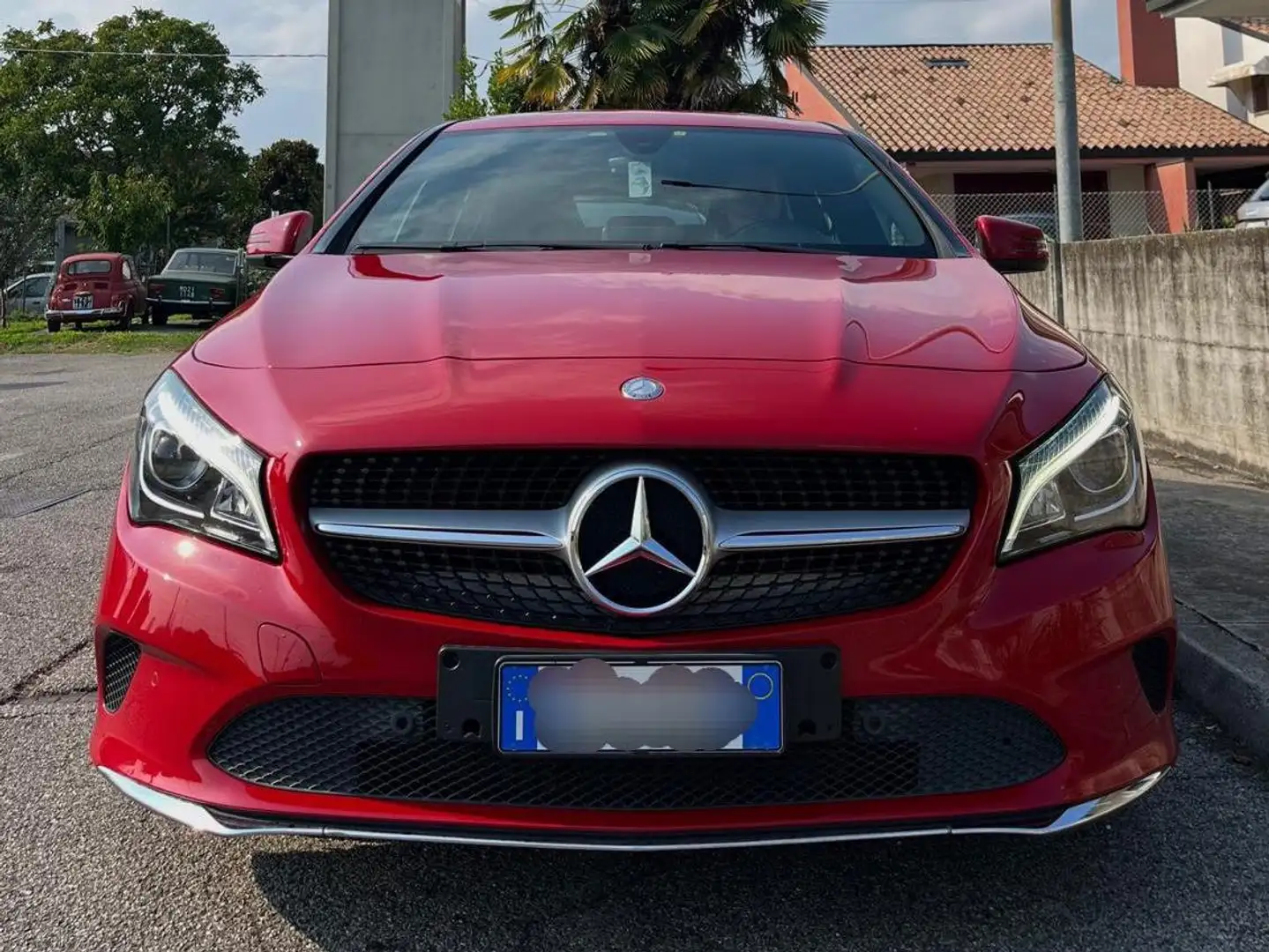 Mercedes-Benz CLA 220 CLA Shooting Brake 220 d Business 4matic auto FL Rouge - 1