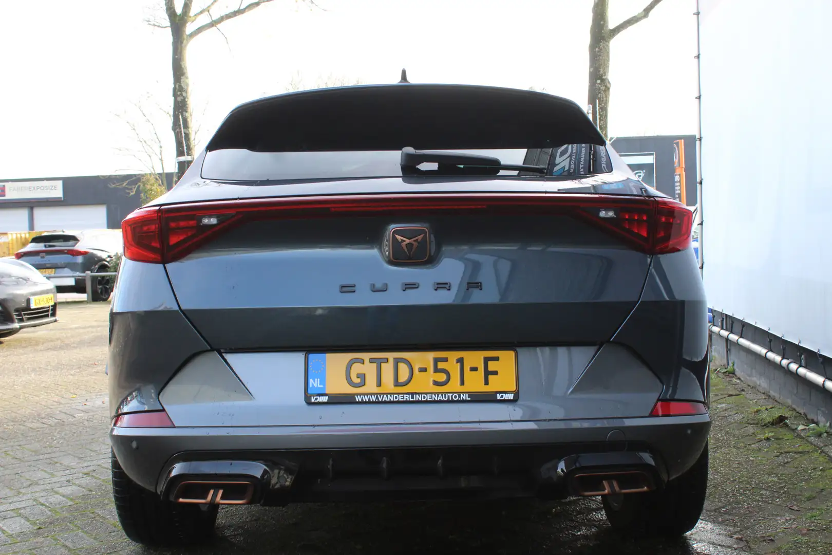 CUPRA Formentor 1.4 e-Hybrid Plug-In 245pk Achteruitrijcamera l Na Grijs - 2