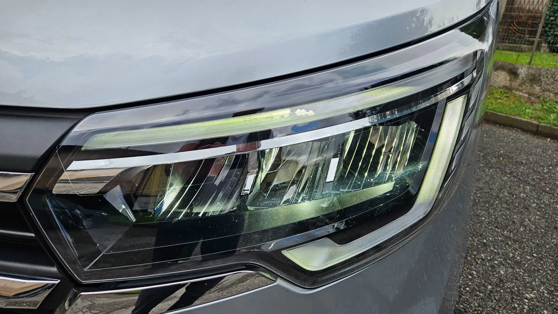 Renault Trafic T Turbo Intense Lungo Gancio Full! CERT RENAULT ! Silber - 2