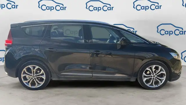 Renault Grand Scenic view 4