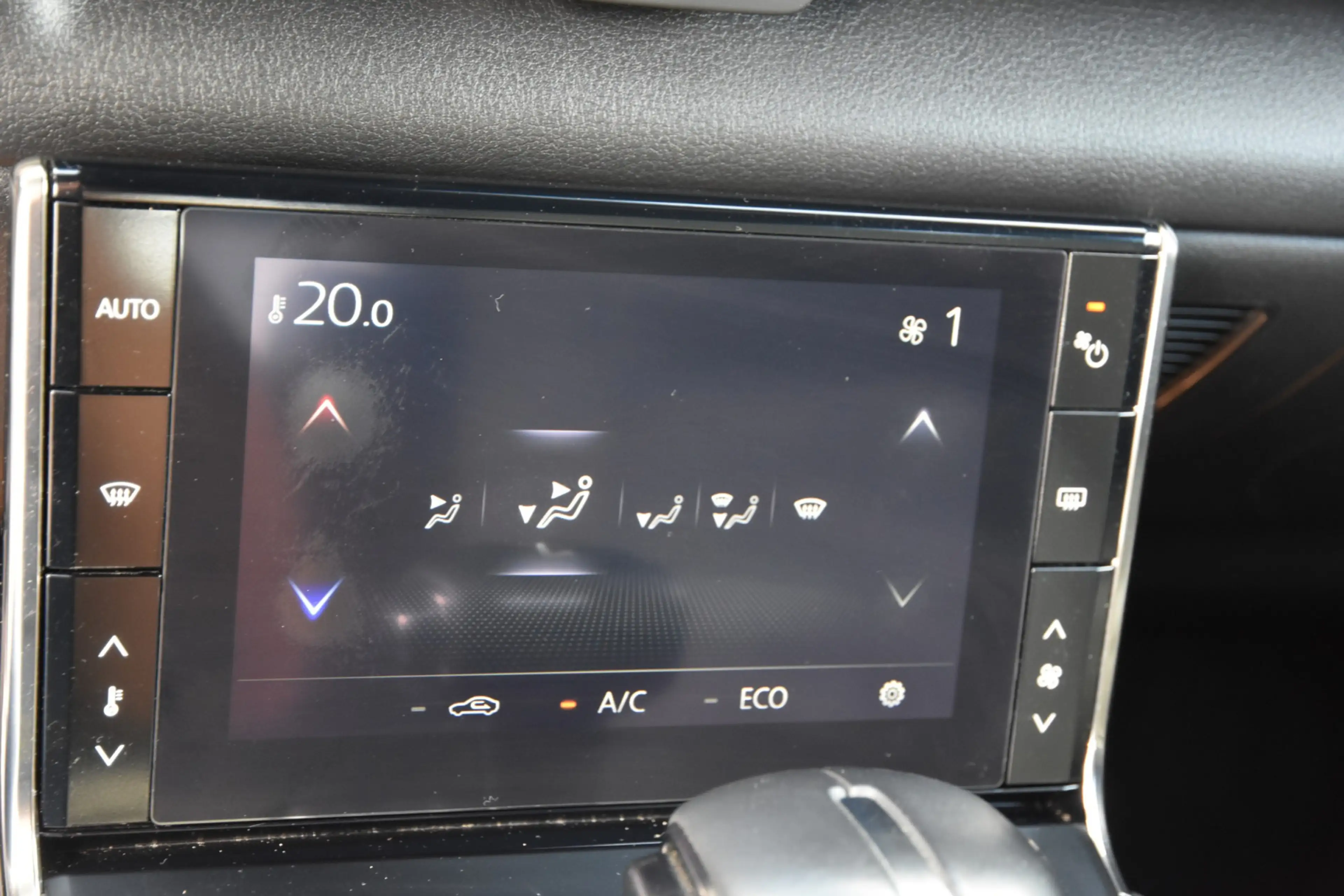 Mazda MX-30 e-SkyActiv 145 36 kWh | SOH 93% — photo 16