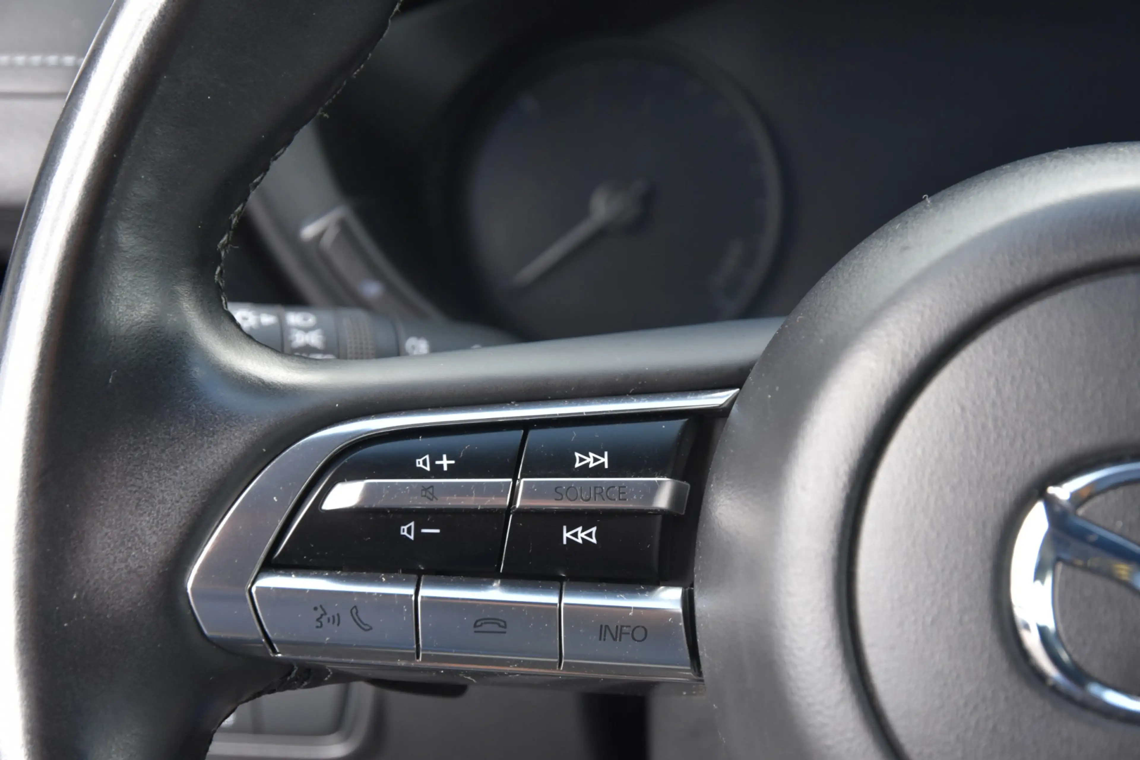 Mazda MX-30 e-SkyActiv 145 36 kWh | SOH 93% — photo 14