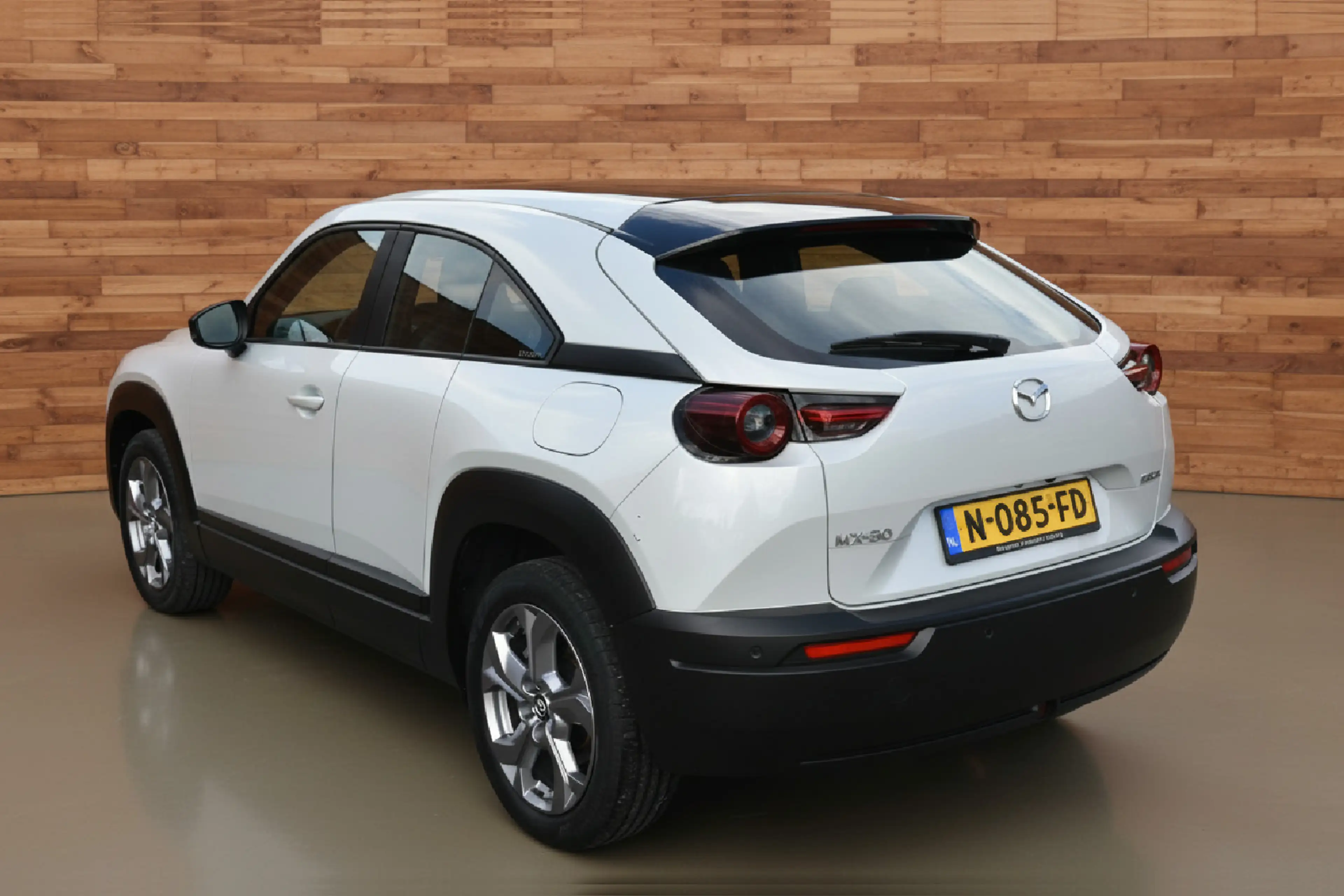 Mazda MX-30 e-SkyActiv 145 36 kWh | SOH 93% — photo 3