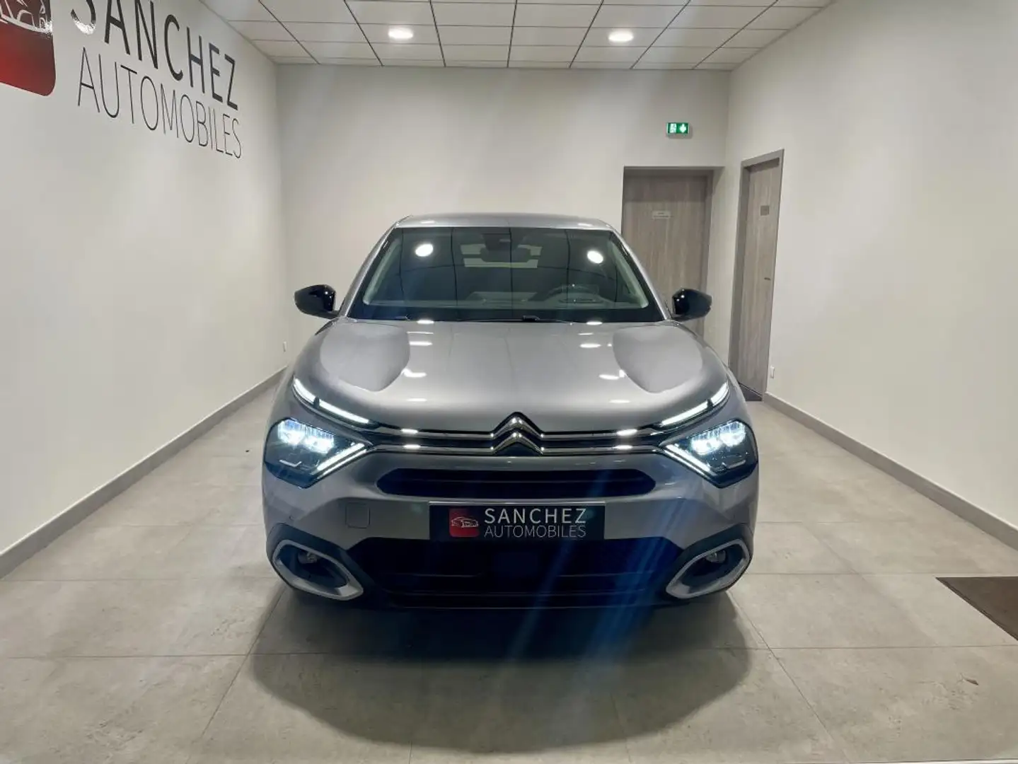 Citroen C4 III 1.5 BLUEHDI 130 EAT8 MAX Gris - 2