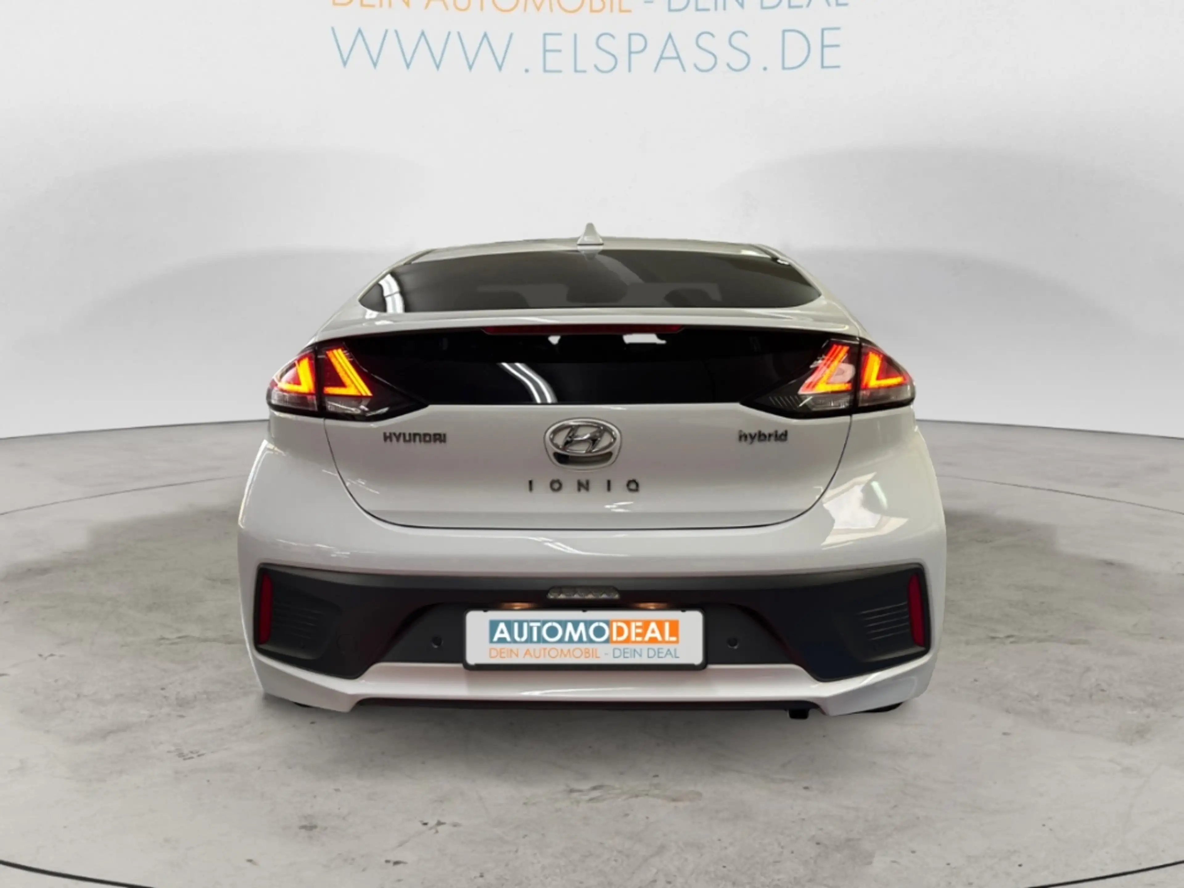 Hyundai IONIQ Style GDI MILD-HYBRID ALLWETTER NAV LED DIG-DISPLA — photo 6