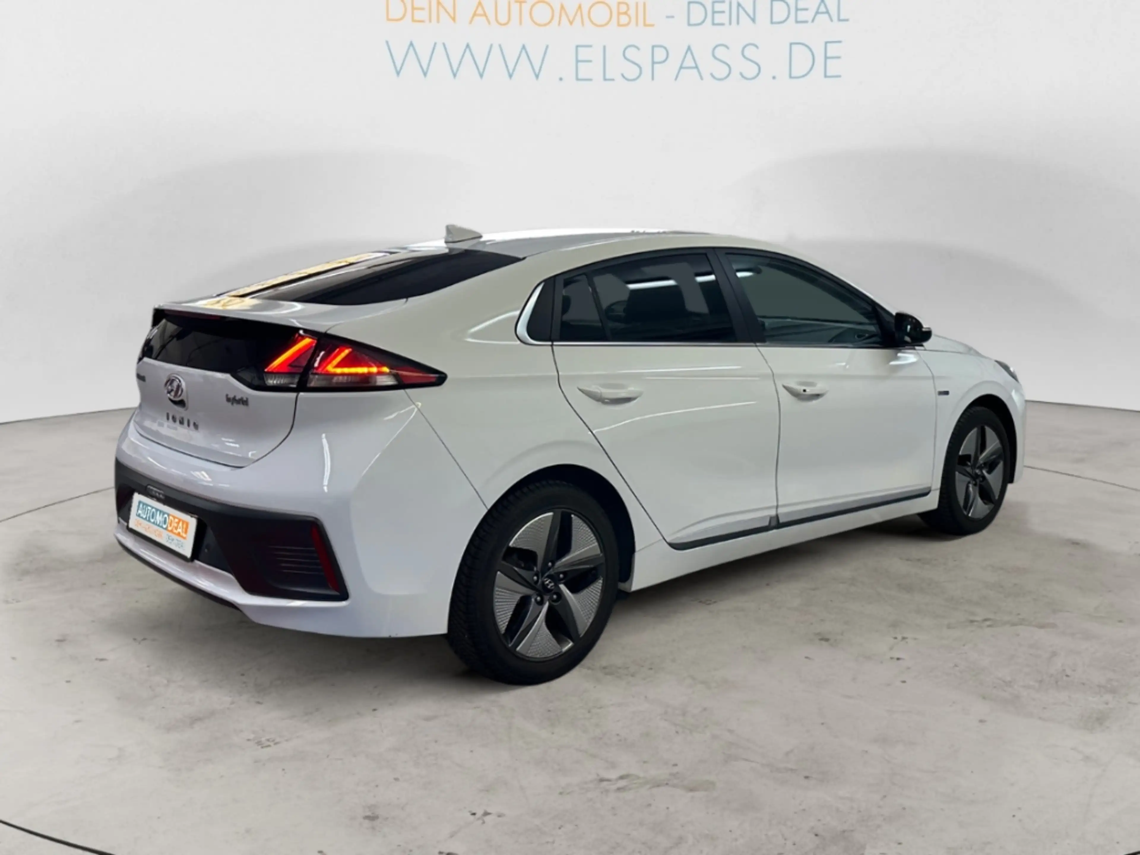 Hyundai IONIQ Style GDI MILD-HYBRID ALLWETTER NAV LED DIG-DISPLA — photo 5