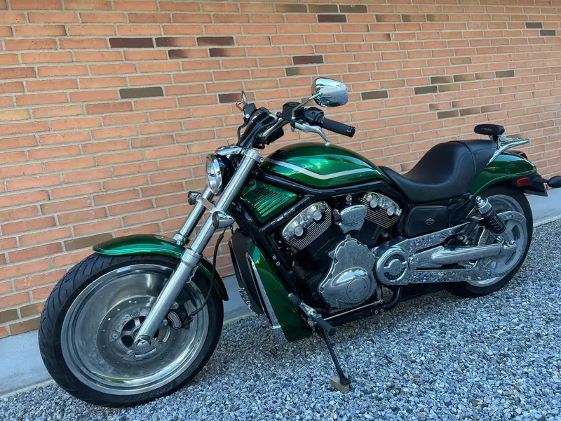 Harley-Davidson V-Rod - foto 2