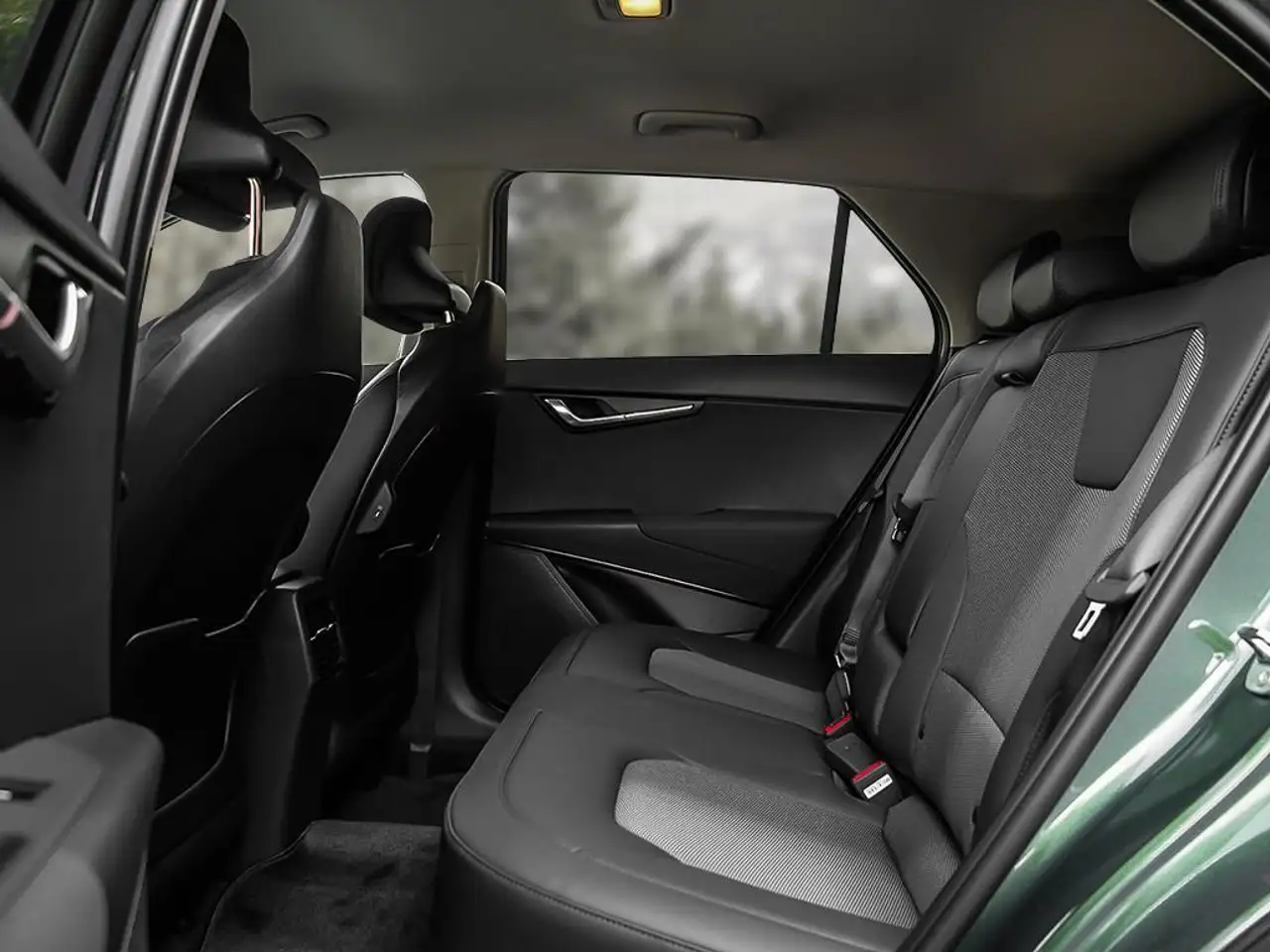 Kia Niro снимка Kia Niro