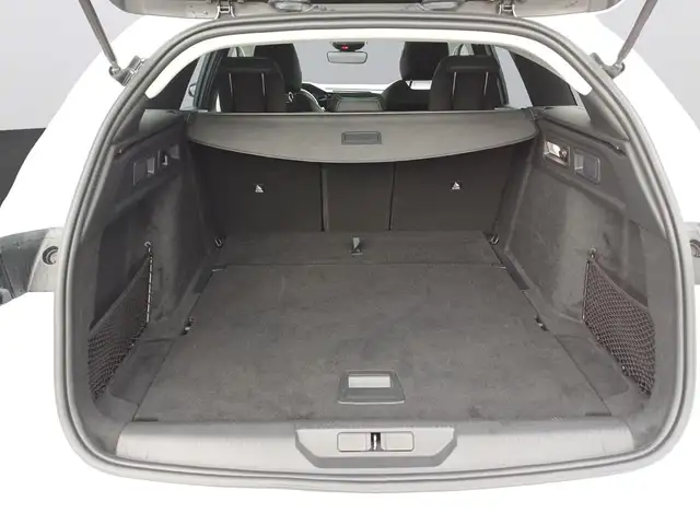 Peugeot 308 view 7