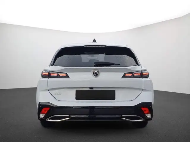 Peugeot 308 view 3