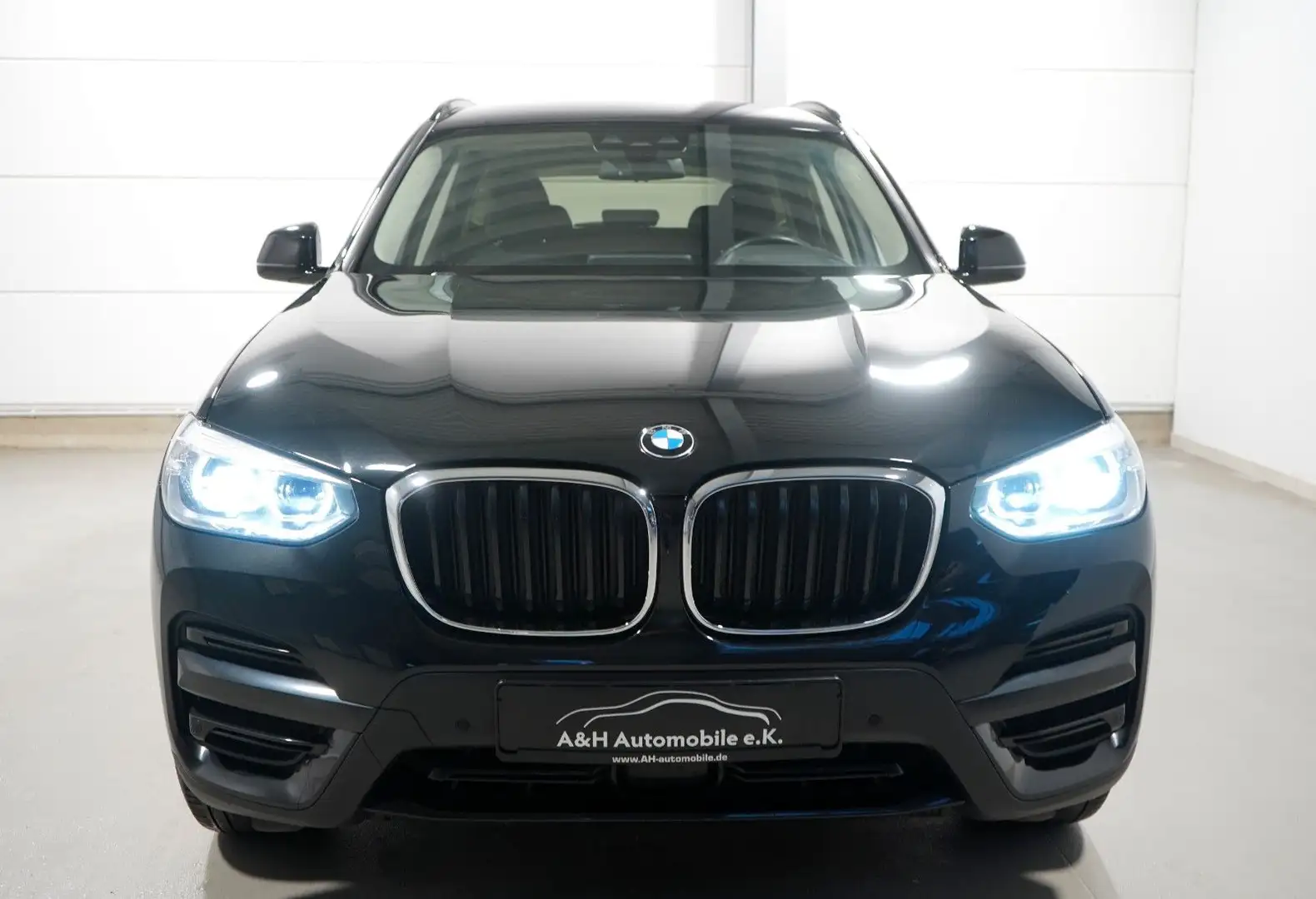 BMW X3 xDrive20d Advantage *HEAD-UP*HIFI*KAMERA*LED* Noir - 2