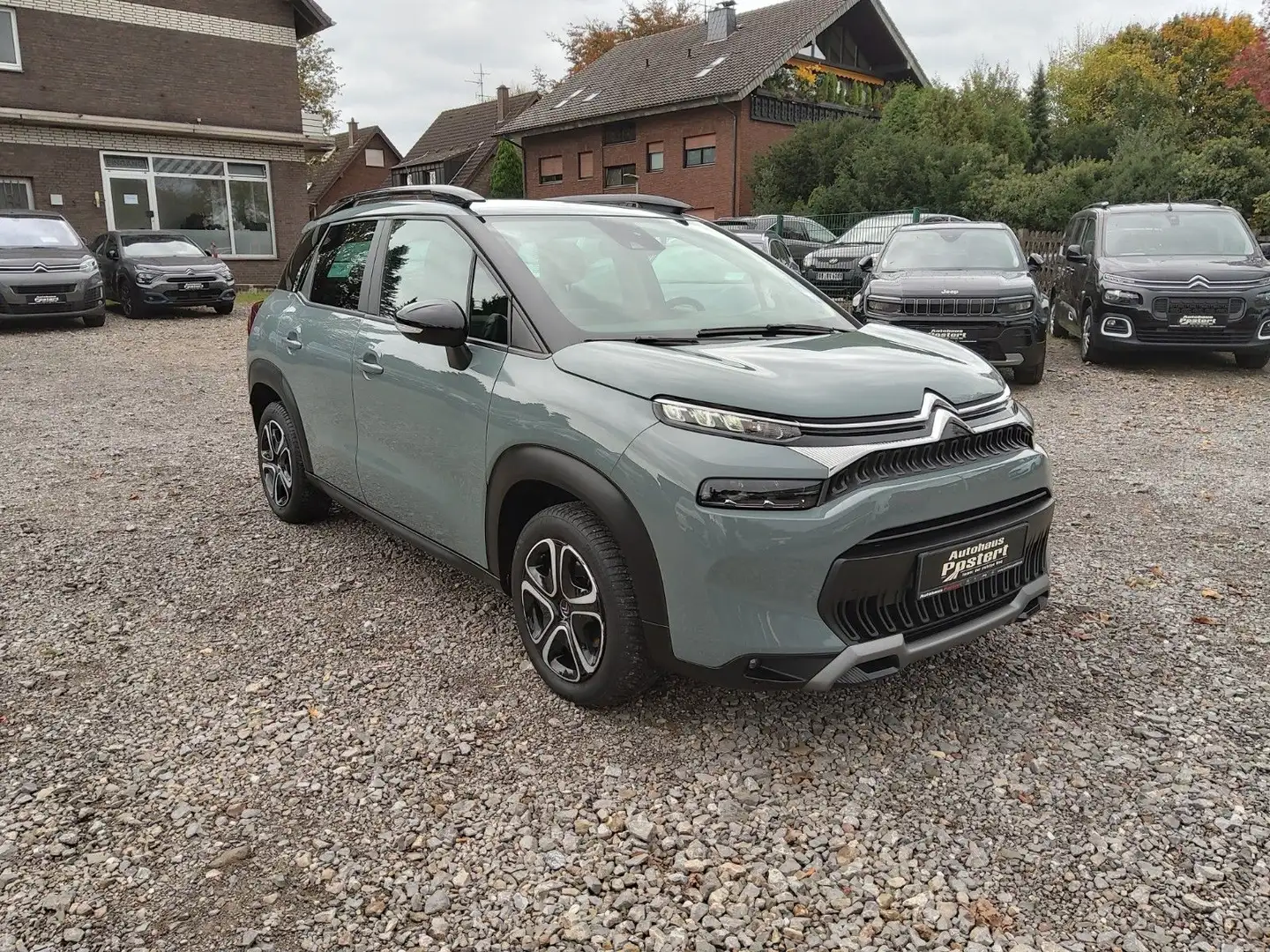 Citroen C3 Aircross PT110 Feel Pack Grau - 2
