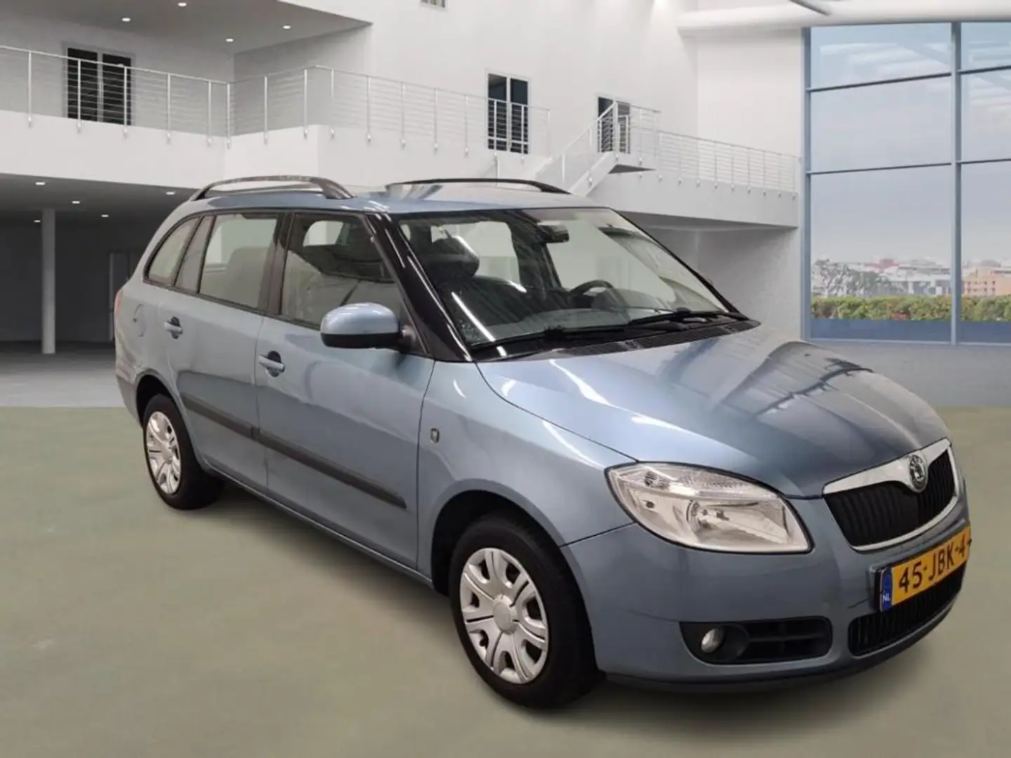 Skoda Fabia Combi 1.4-16V Ambiente CRUISE TREKHAAK 2 X SLEUTEL Blauw - 2