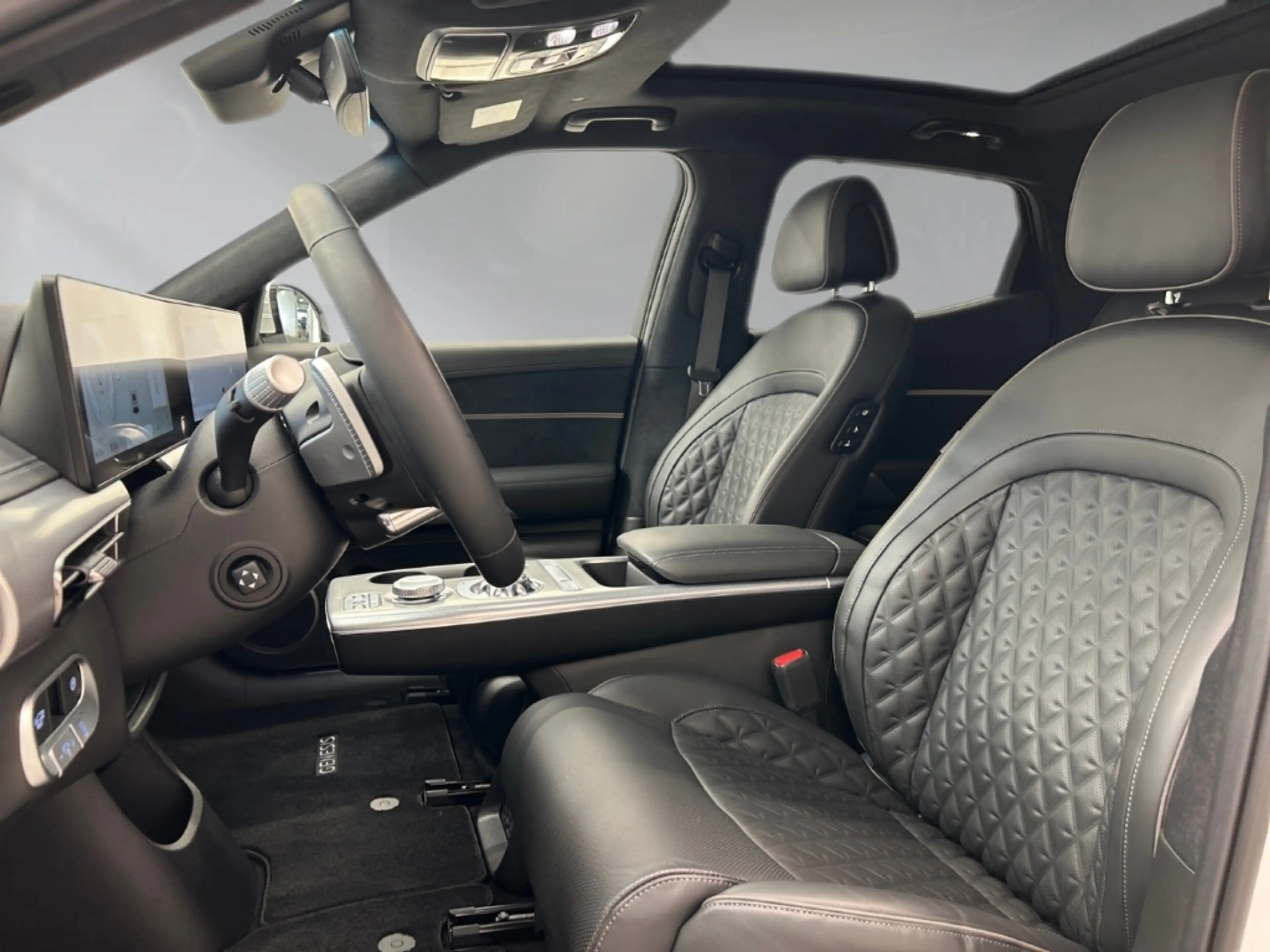 Genesis GV60 Sport Elektro 4WD Sportpaket Panorama Memory Sitze — photo 10