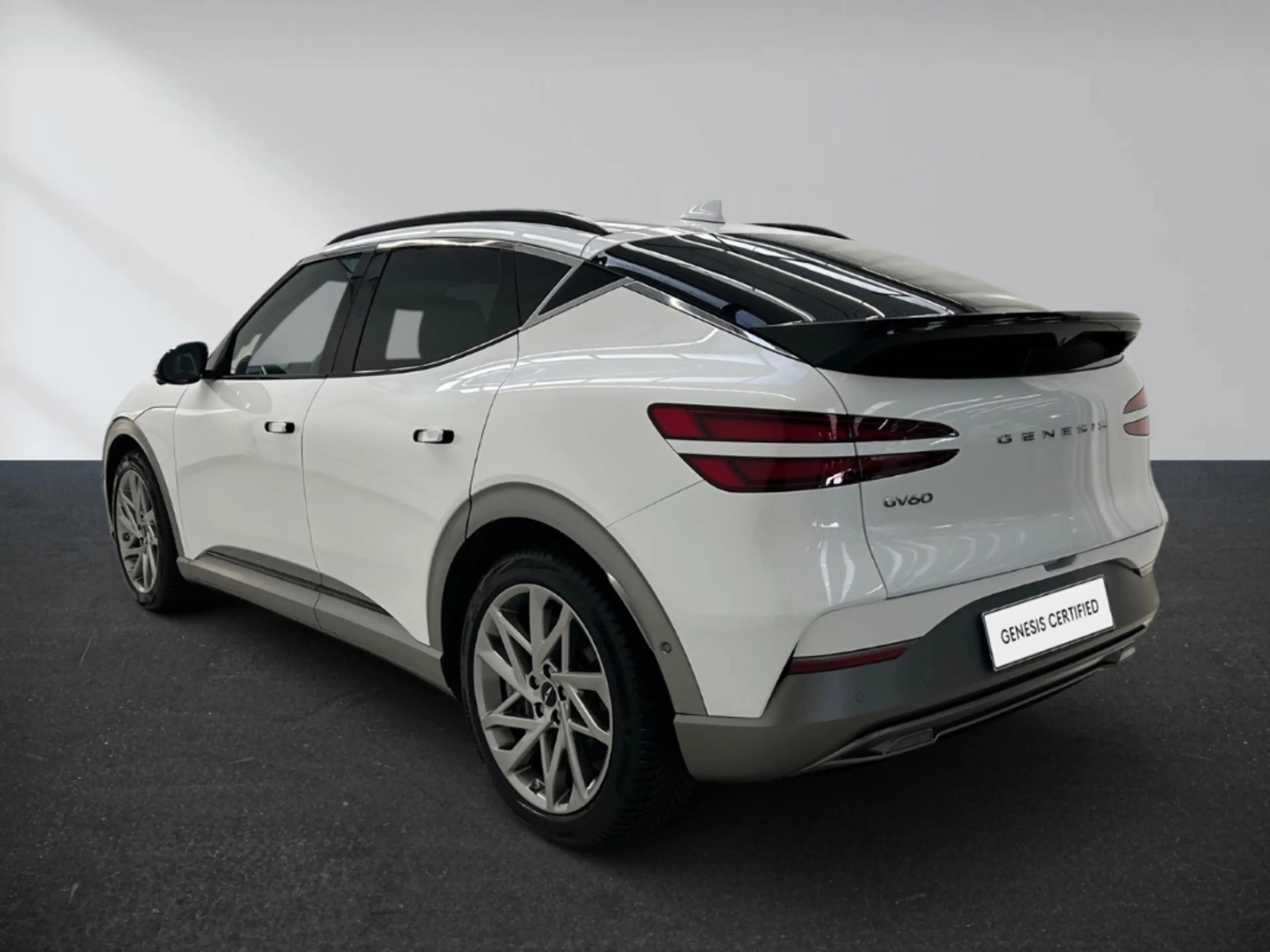 Genesis GV60 Sport Elektro 4WD Sportpaket Panorama Memory Sitze — photo 8