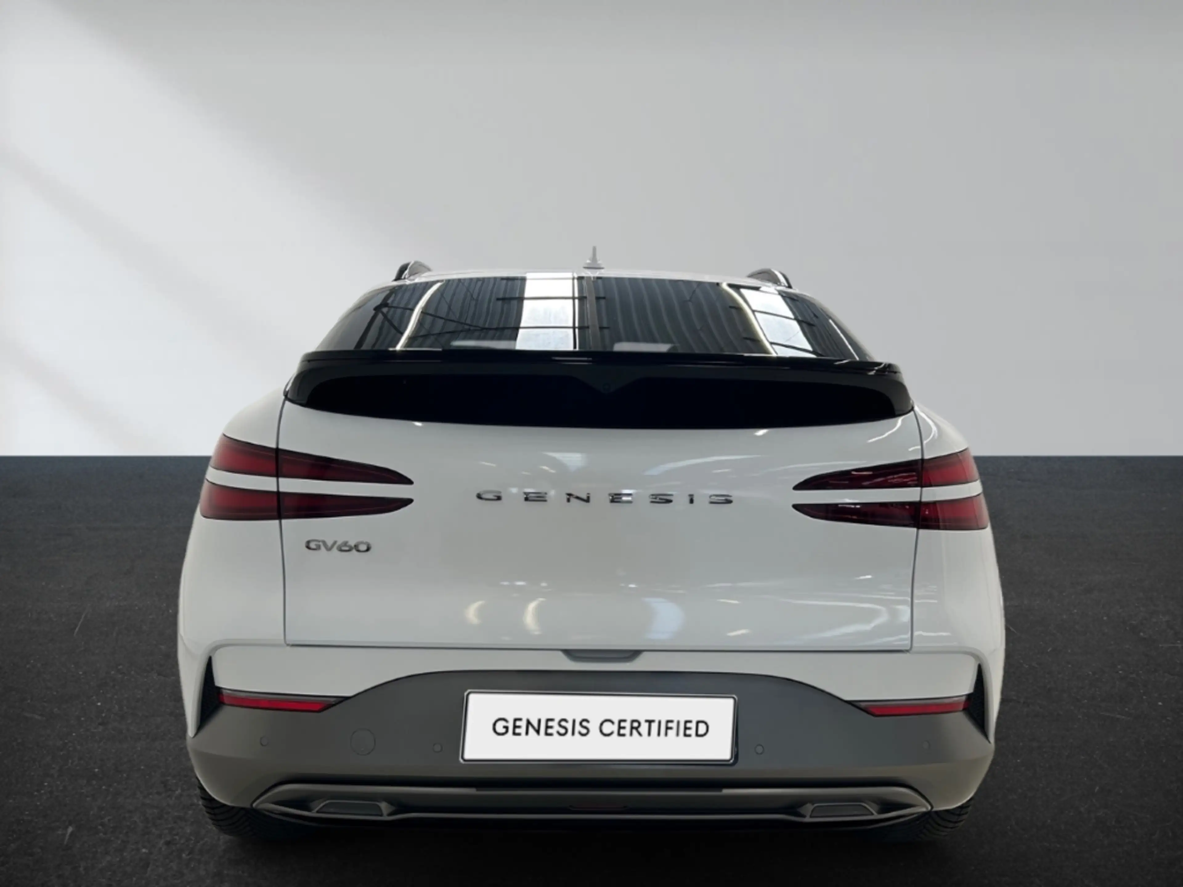 Genesis GV60 Sport Elektro 4WD Sportpaket Panorama Memory Sitze — photo 7