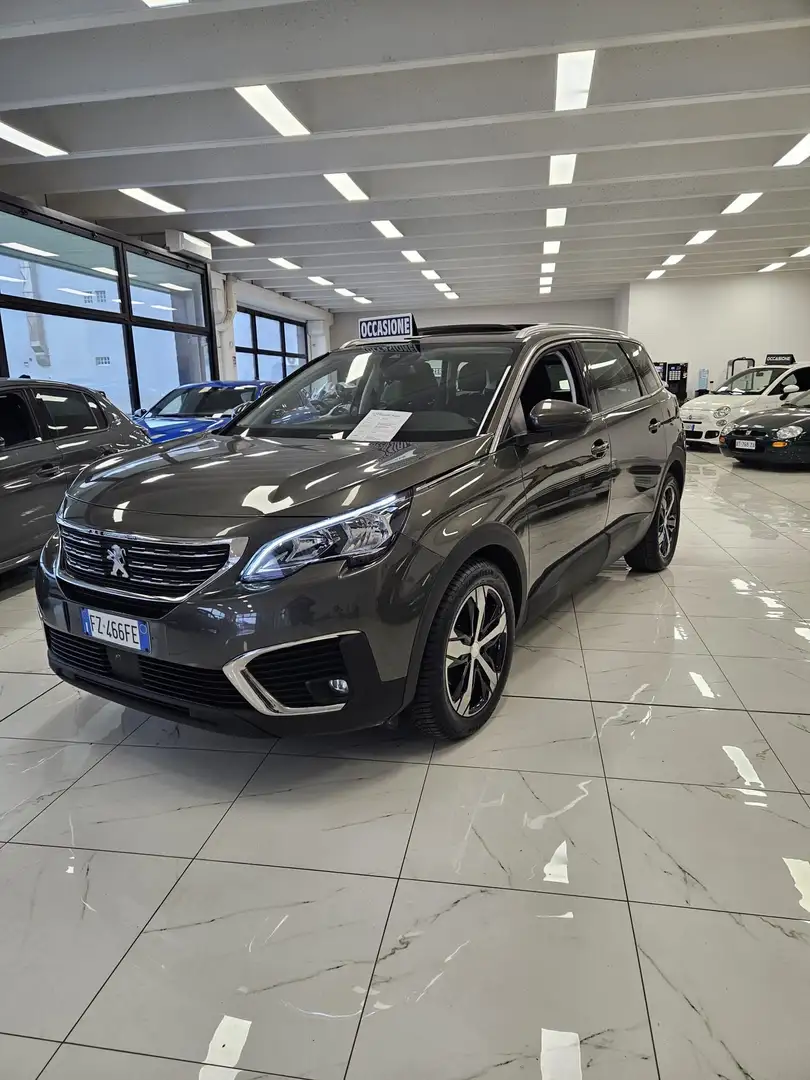 Peugeot 5008 7posti-tetto apribile-FATT22%-gancio traino - 2