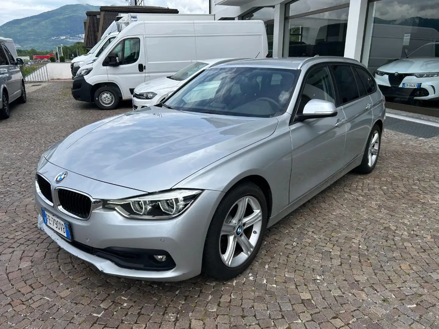 BMW 316 d Touring Business Advantage aut. Argent - 2