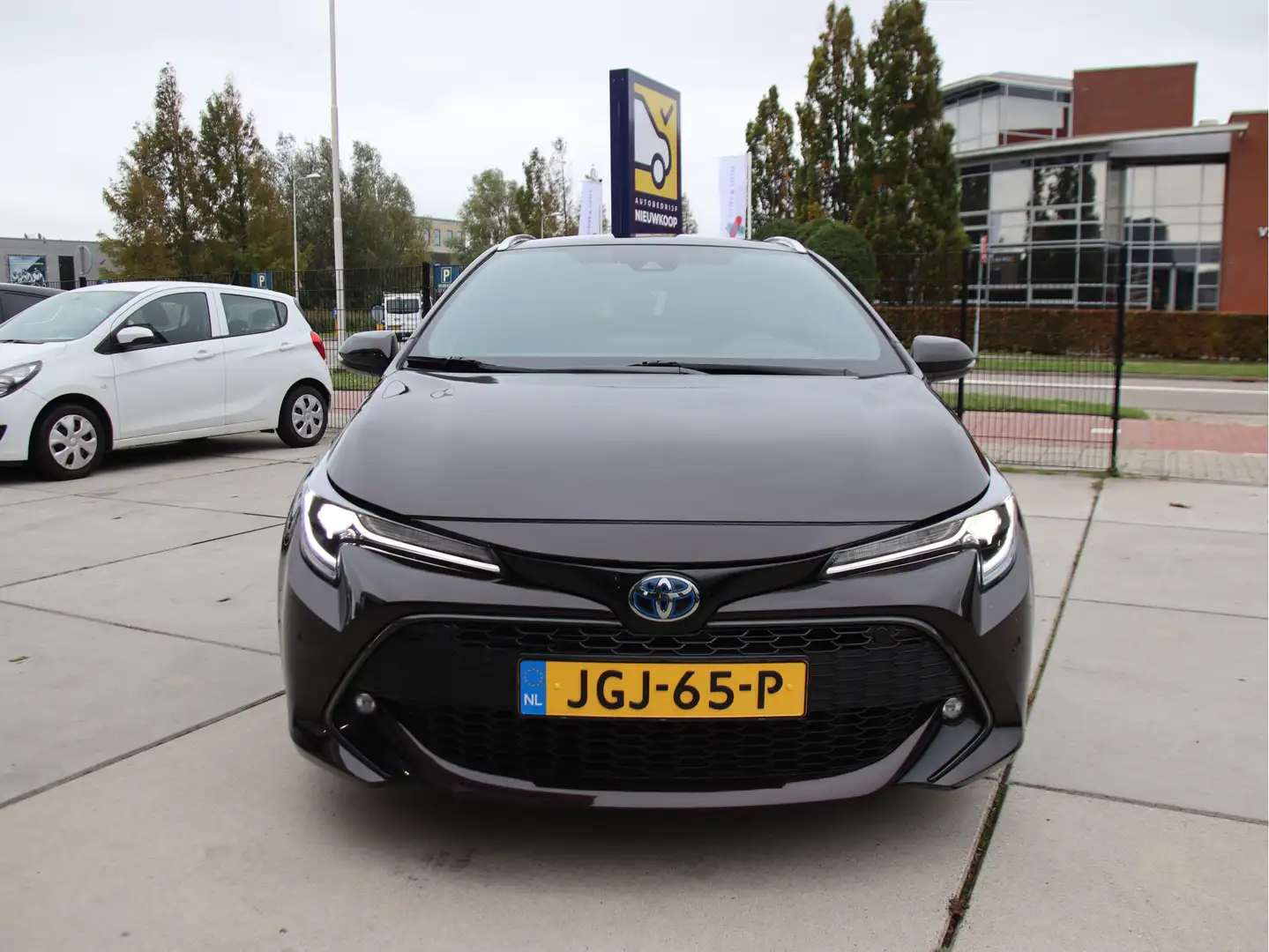 Toyota Corolla Touring Sports 2.0 Hybrid Style Carplay-Camera, FU Zwart - 2