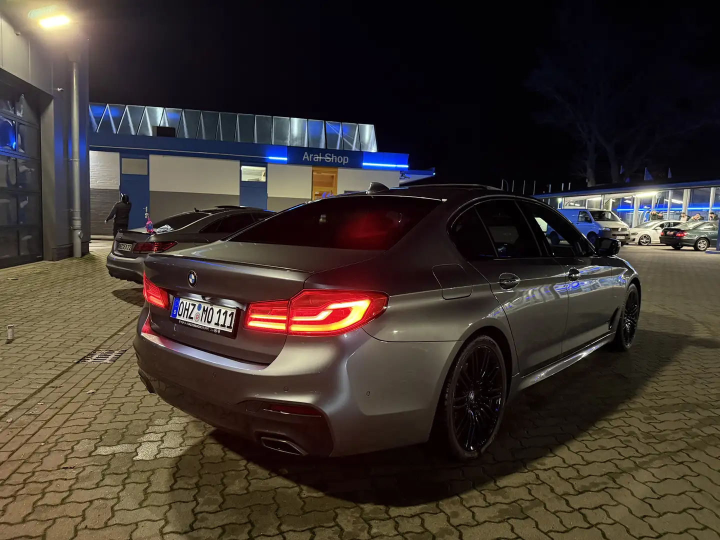 BMW 540 540 i xDrive M Sport Gri - 2