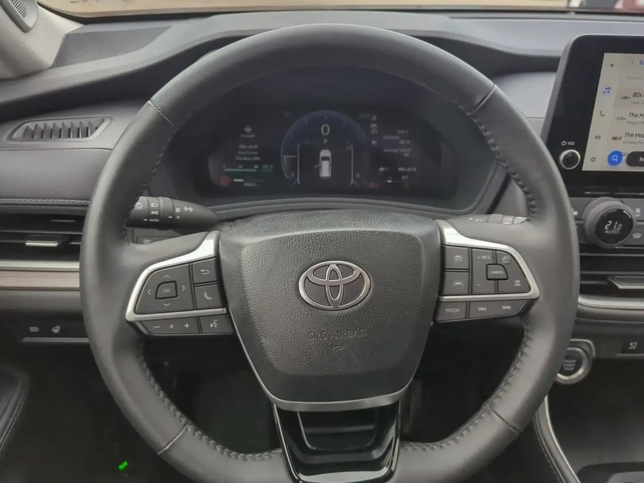 Toyota Grand Highlander снимка Toyota Grand Highlander