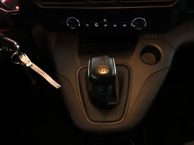 Opel Combo view 13