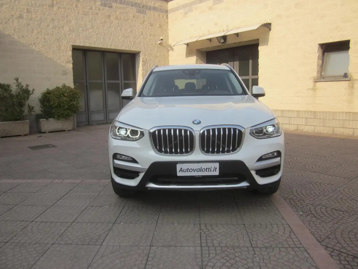 BMW X3 xDrive20d xLine M Weiß - 2