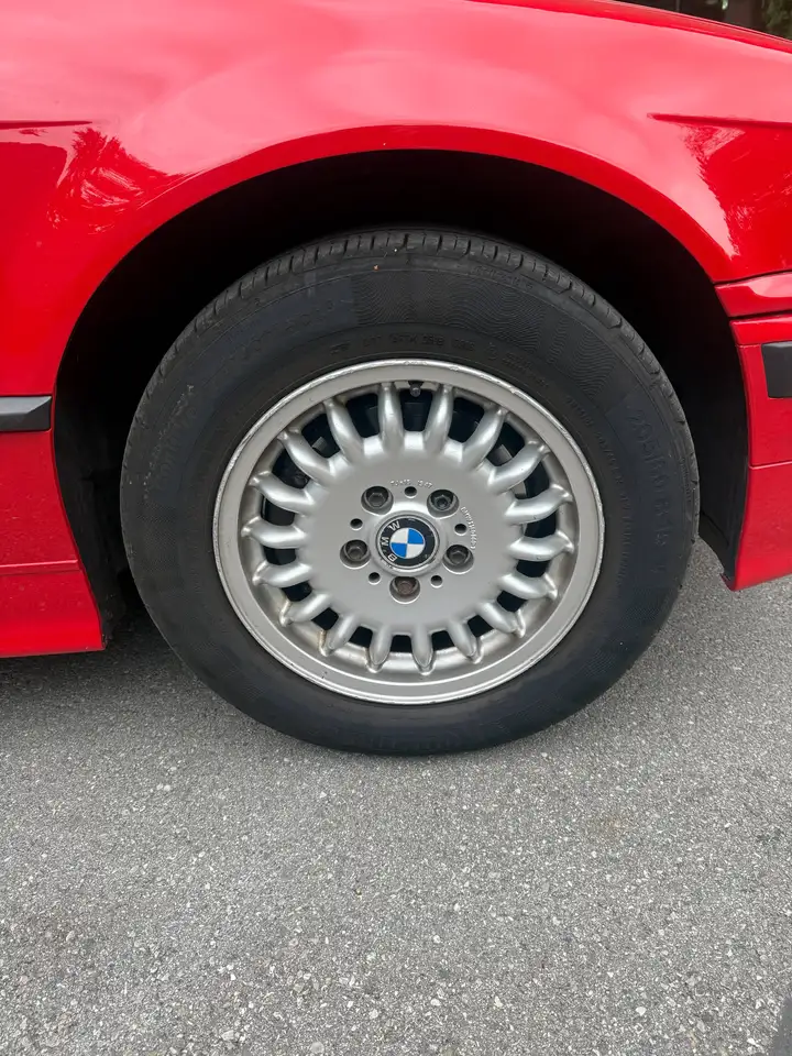 BMW 325i, foto 8