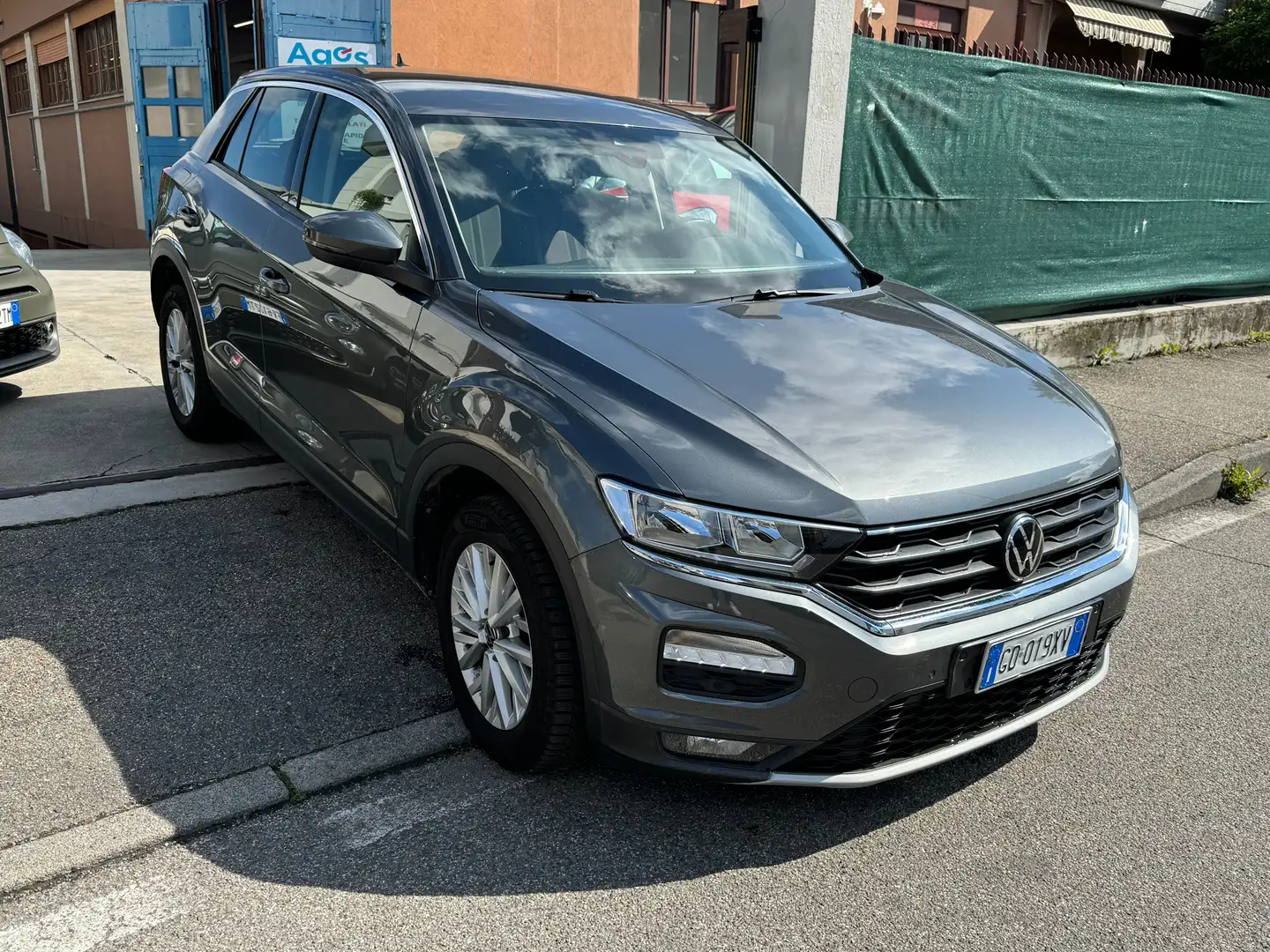 Volkswagen T-Roc 2.0 TDI*EURO6*ADVANCED*MANUALE* Gris - 1