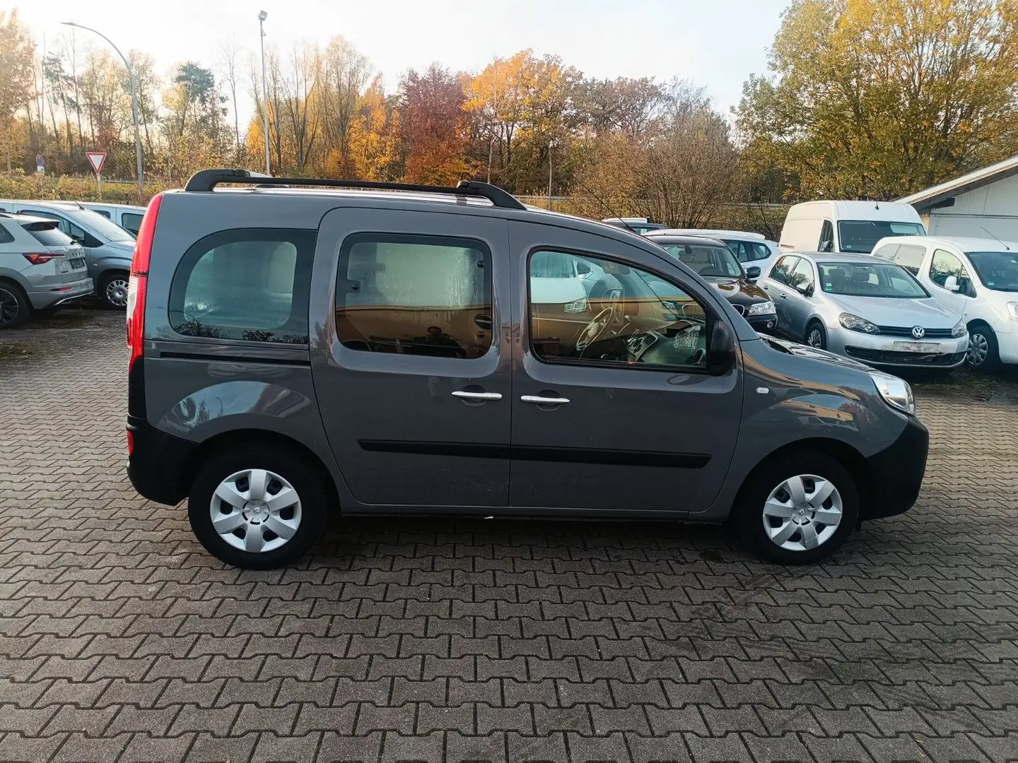 Renault Kangoo Experience 1,2 TCE Energy Grau - 2