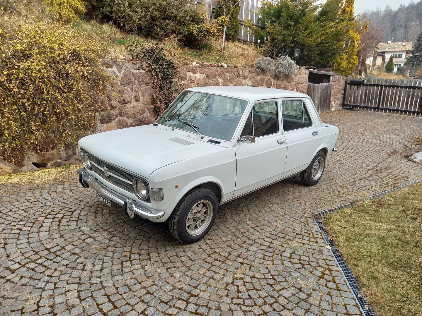 Fiat 128 Blanco - 2