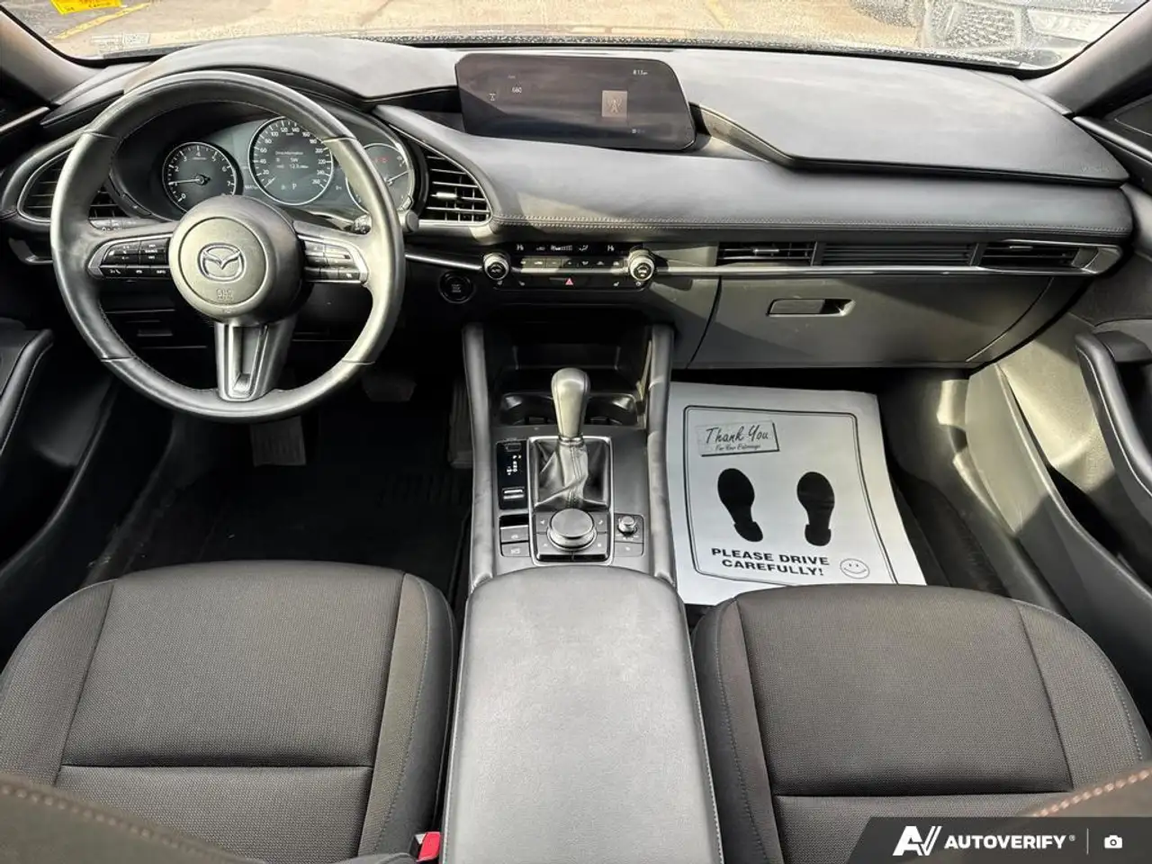 Mazda 3 снимка Mazda 3