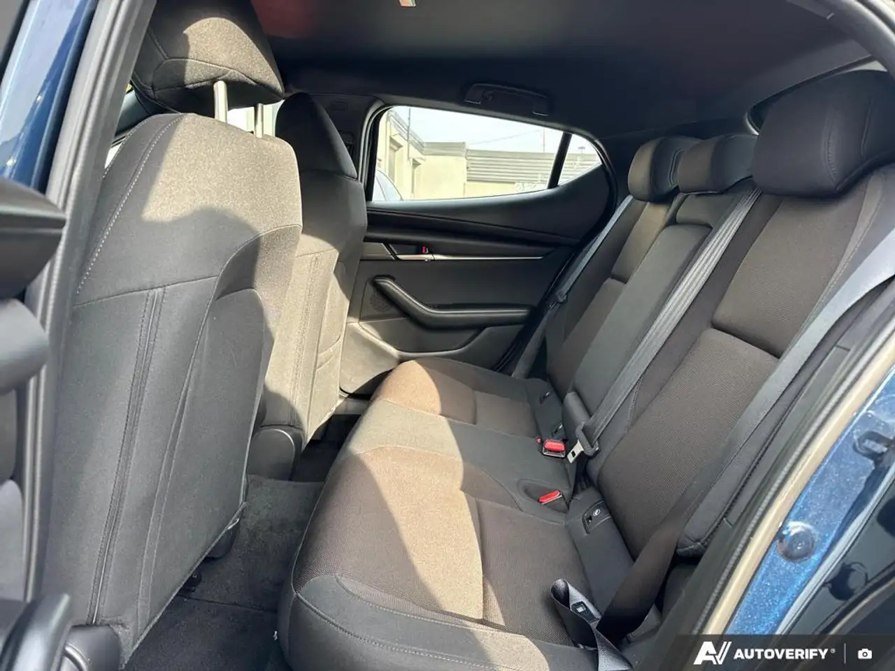 Mazda 3 снимка Mazda 3