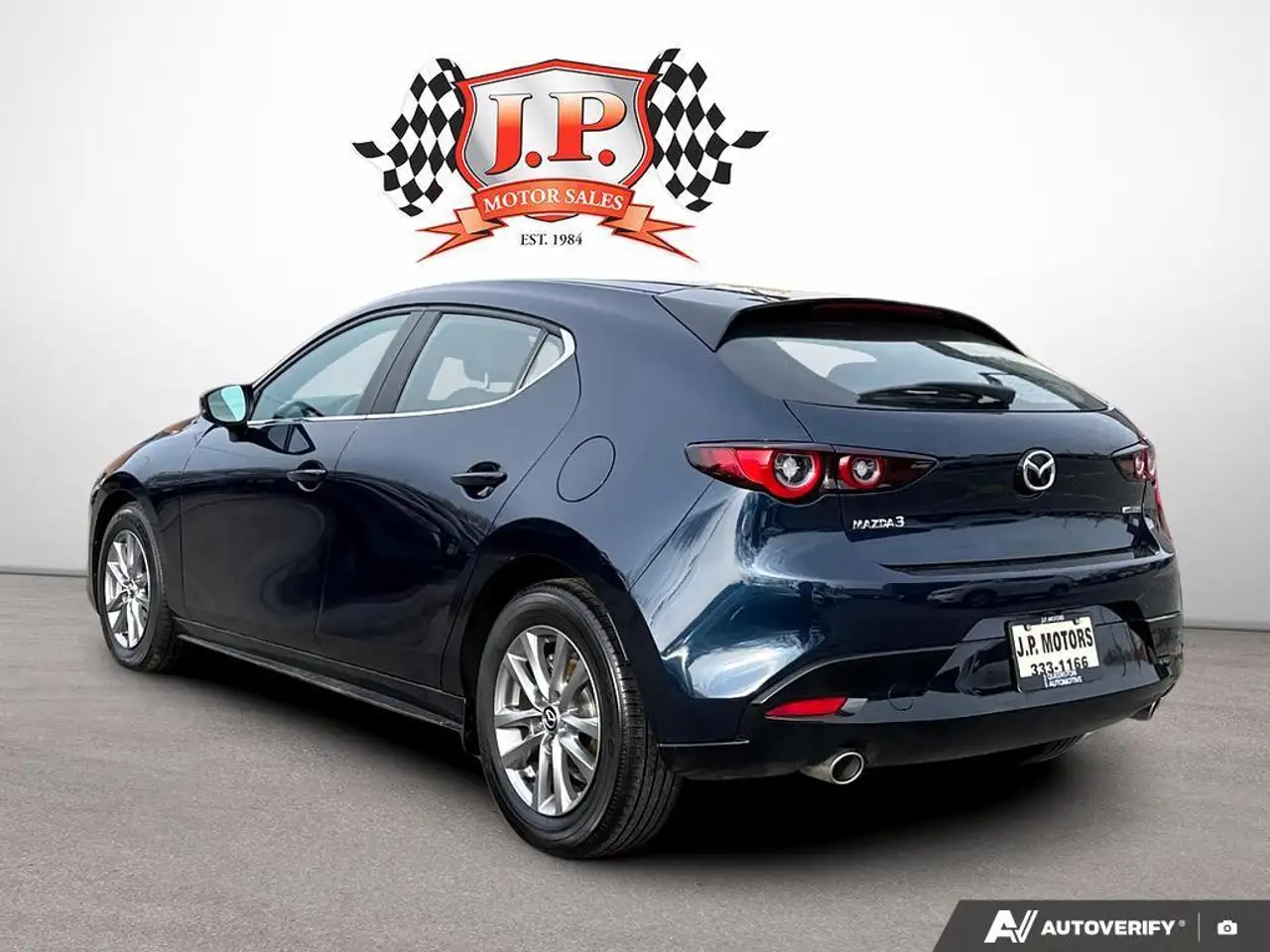Mazda 3 снимка Mazda 3