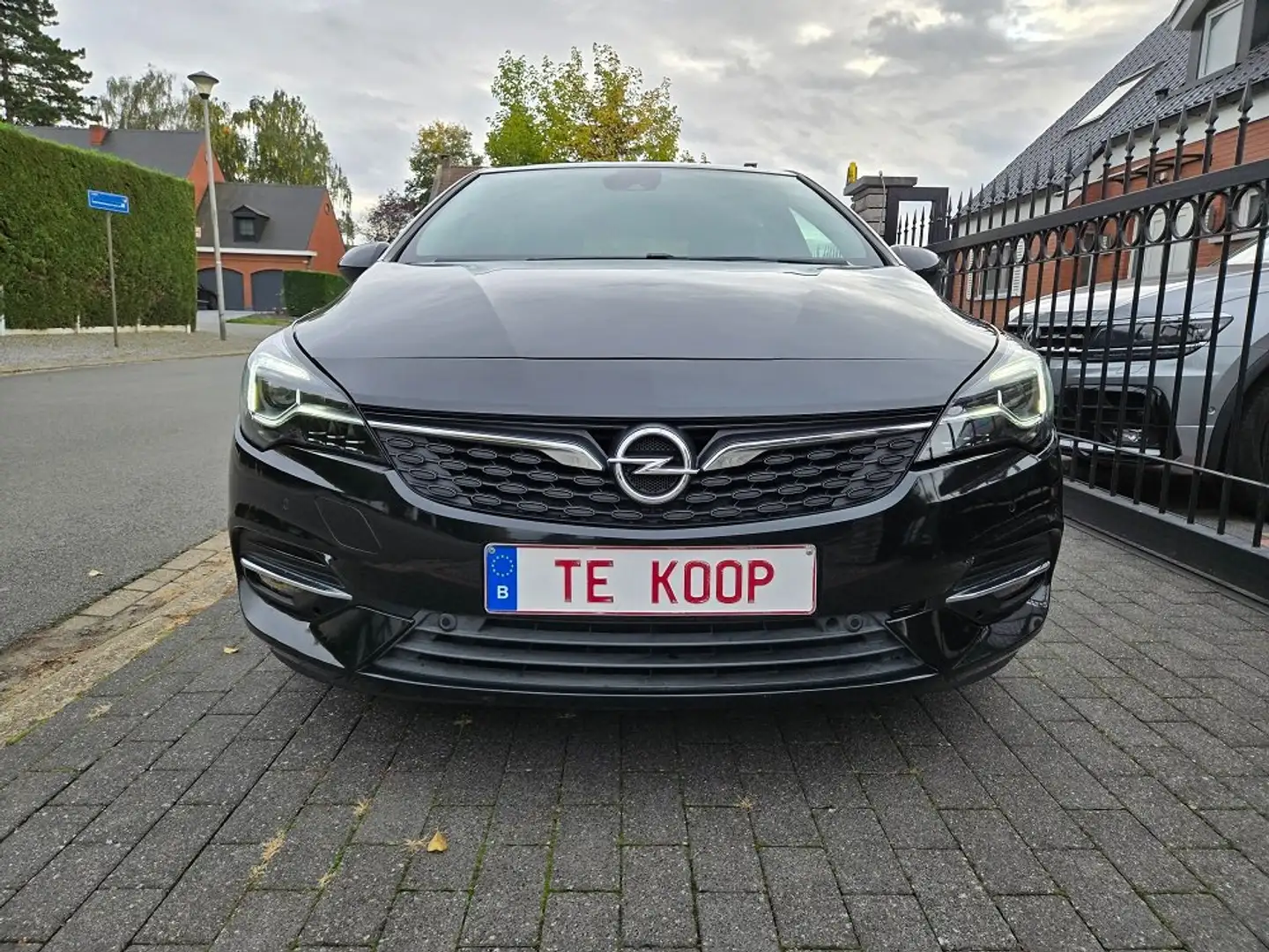 Opel Astra Astra 1.2 Turbo Ultimate S/S Noir - 2