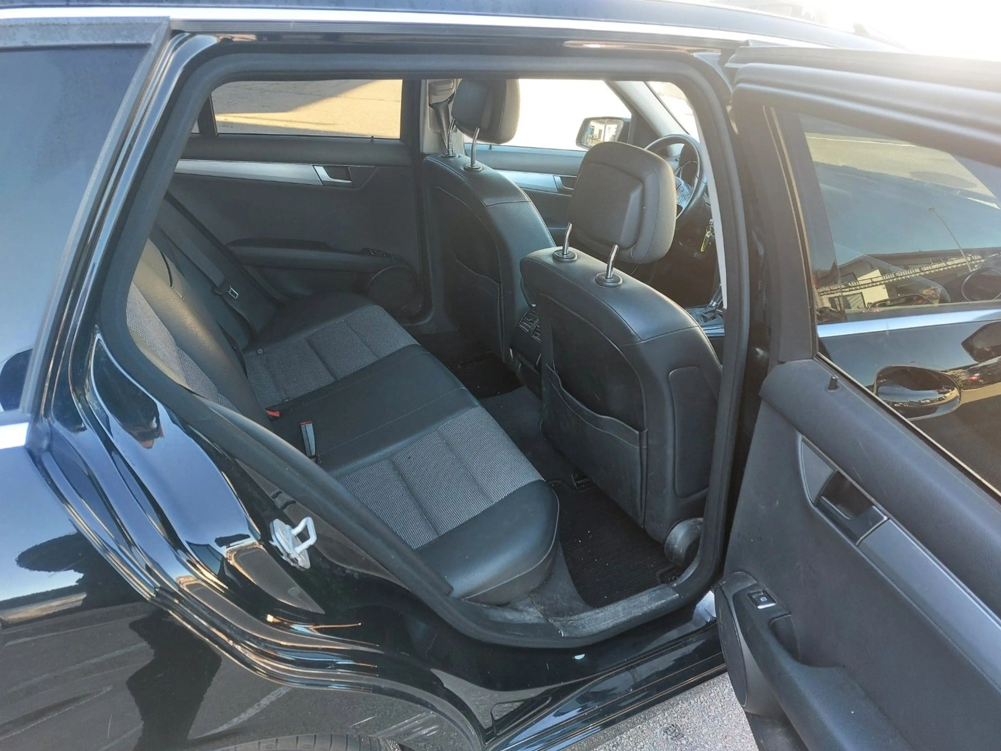 Mercedes-Benz C 250 CDI BlueEfficiency 4Matic — photo 10